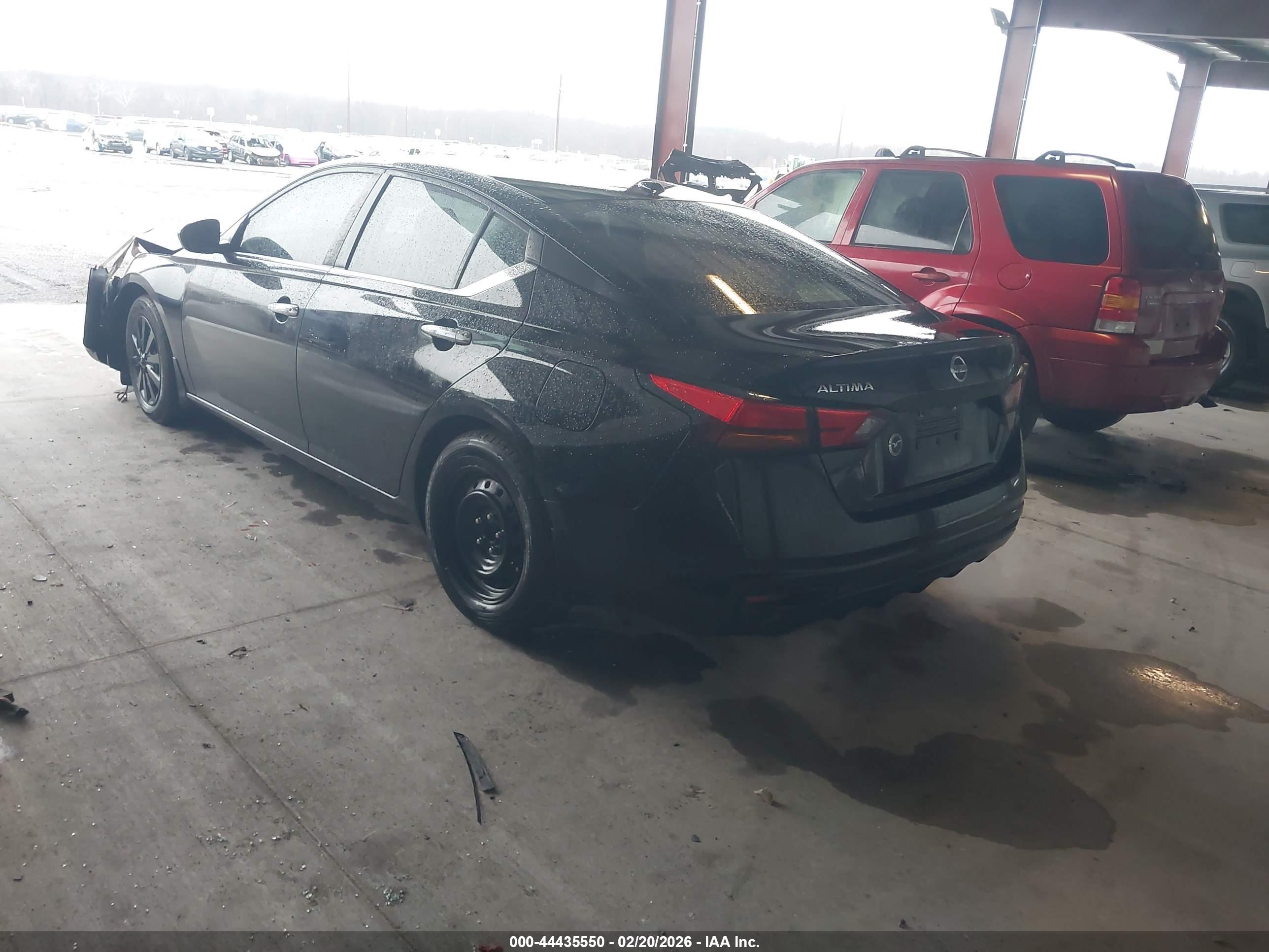 NISSAN ALTIMA image 3