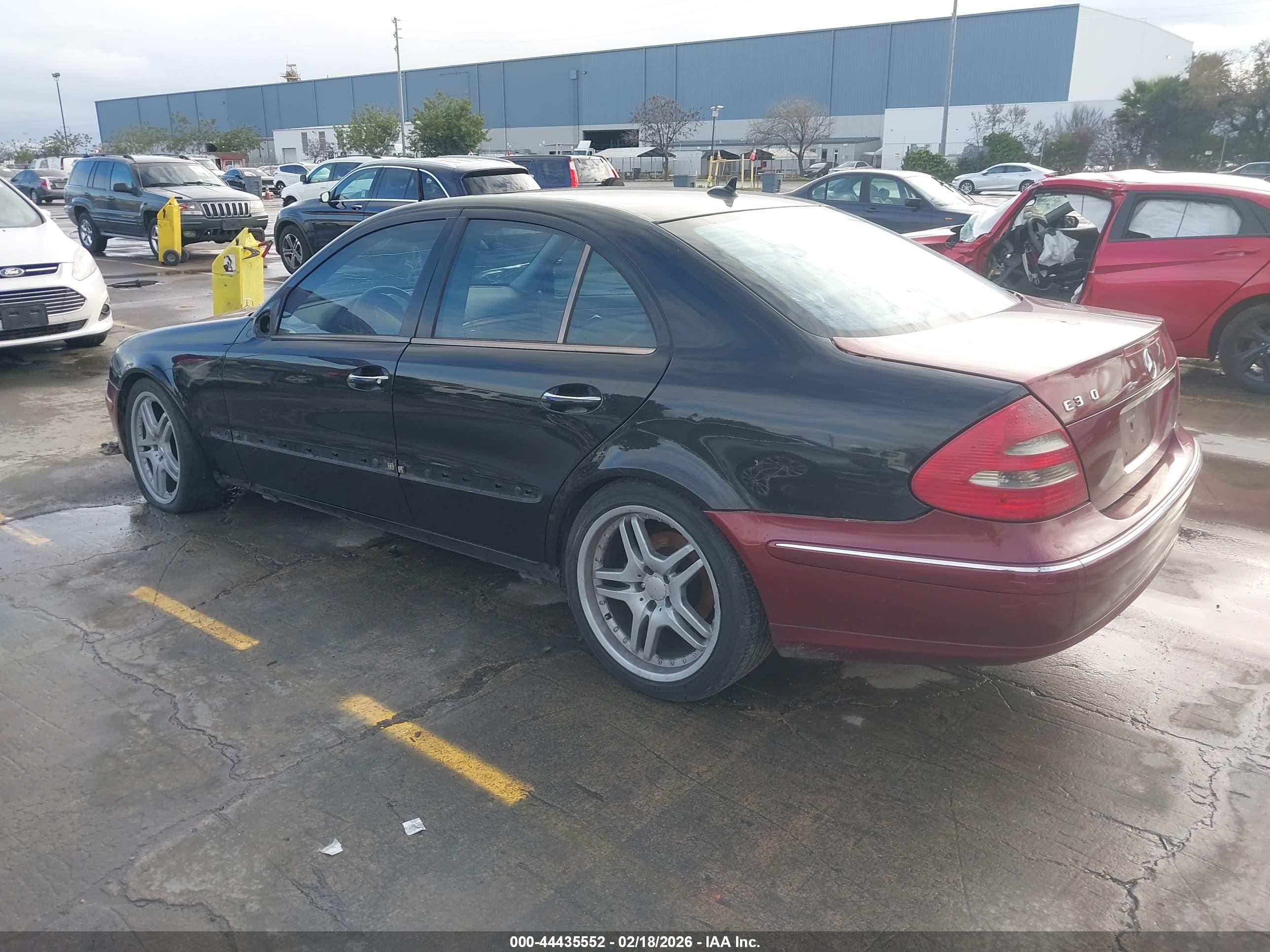 MERCEDES-BENZ E image 3