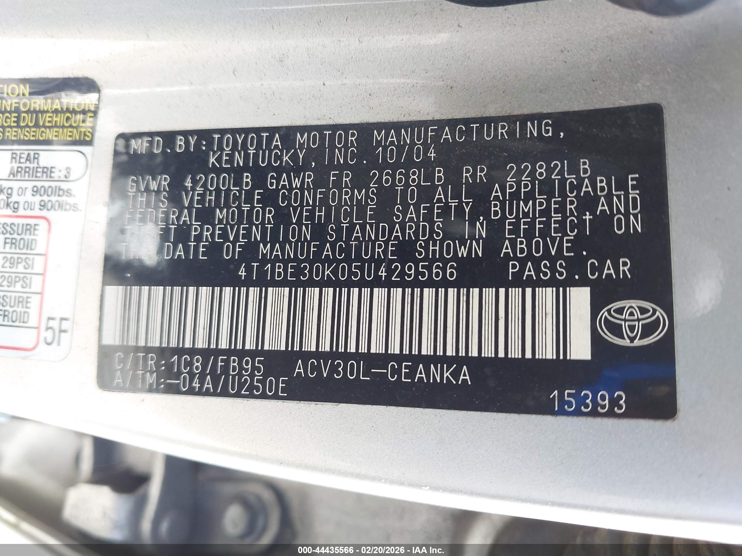 TOYOTA CAMRY image 9