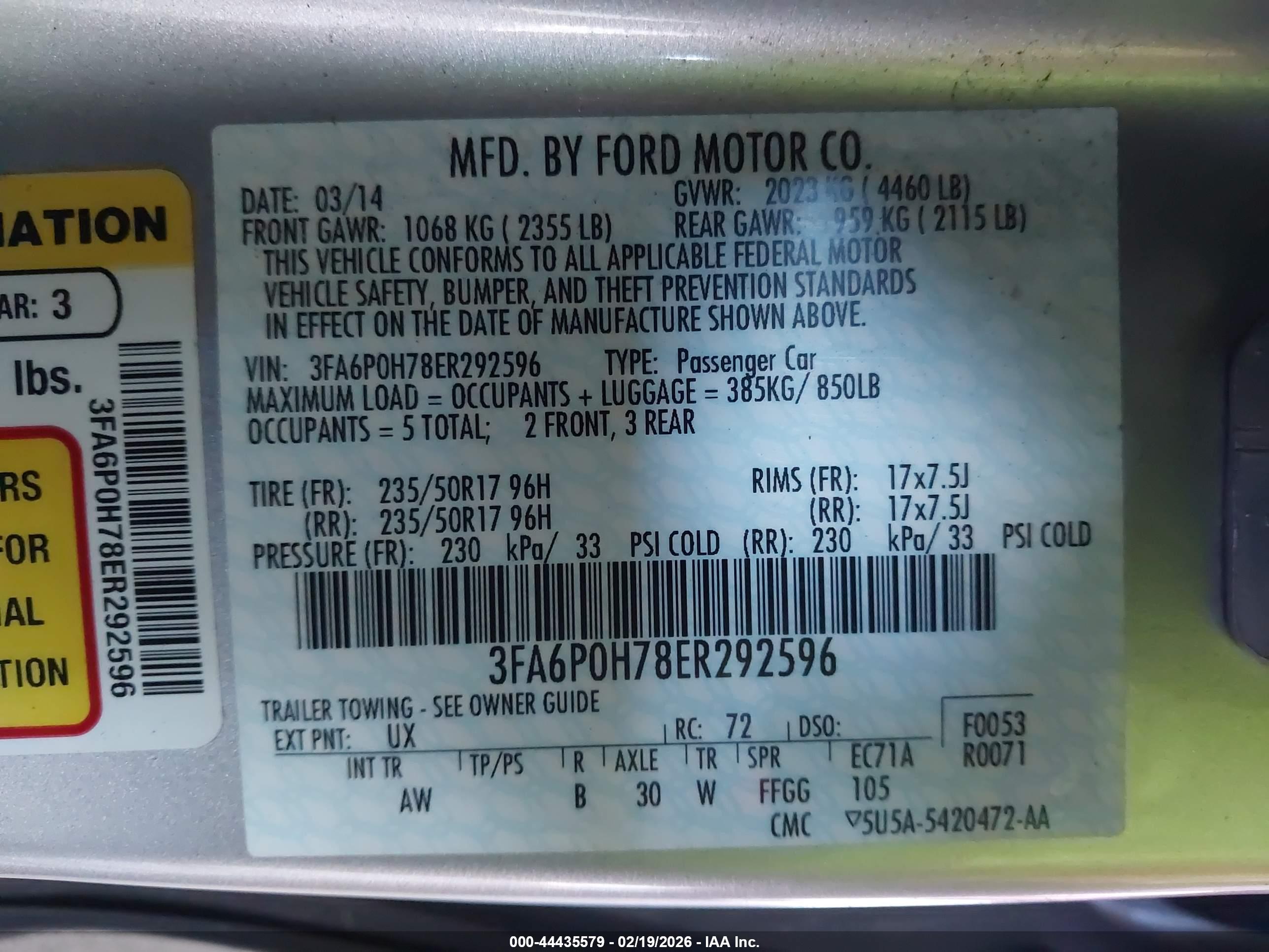 FORD FUSION image 9