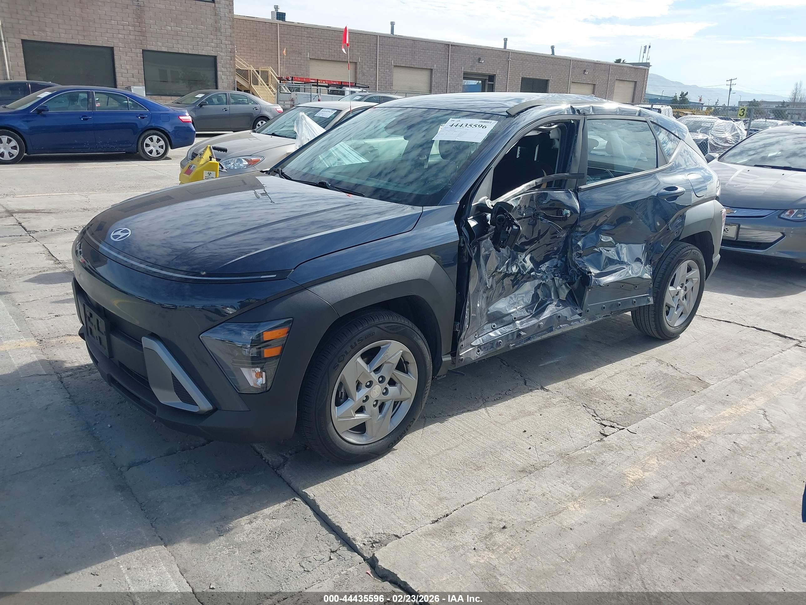 HYUNDAI KONA image 2
