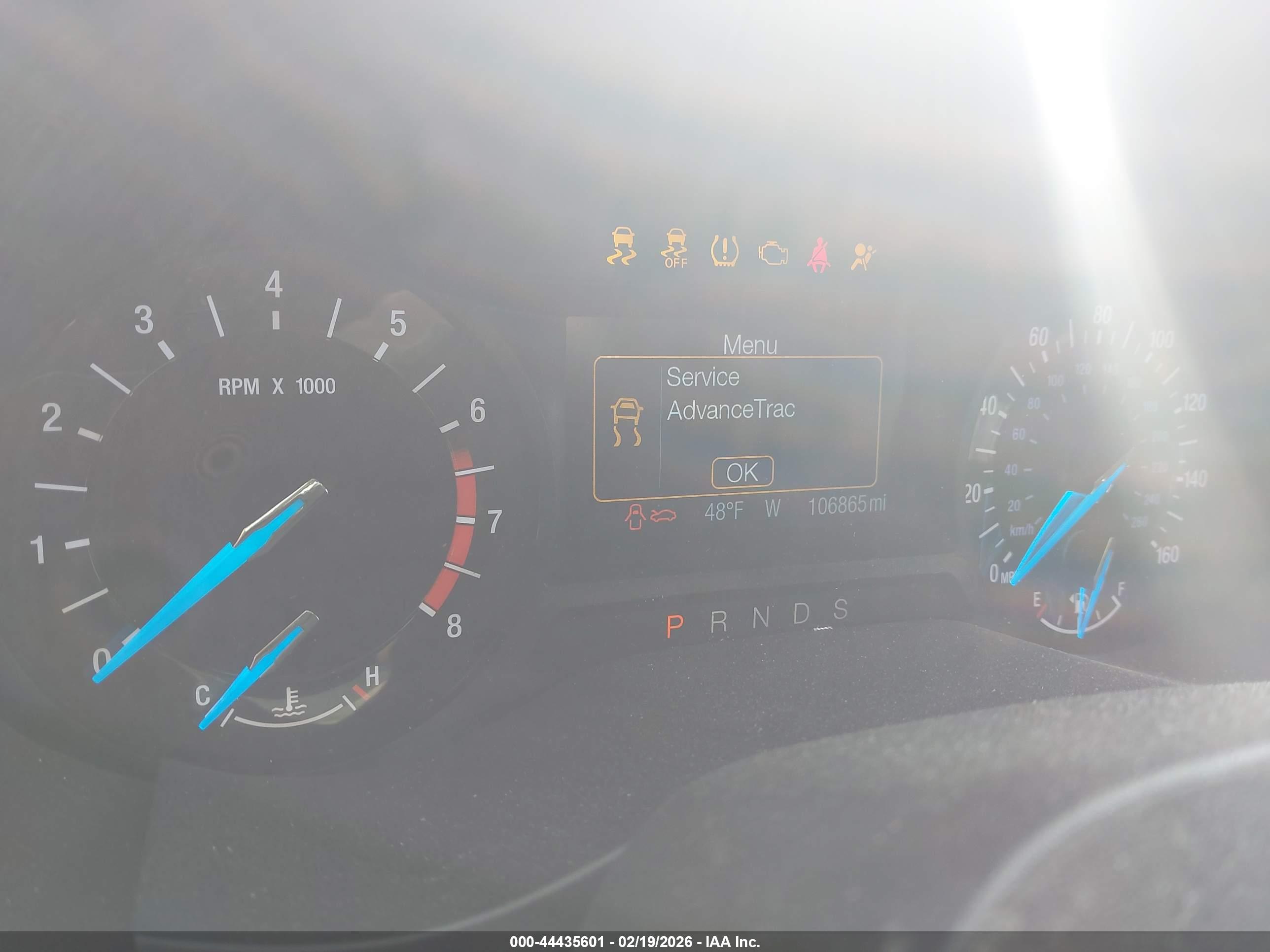 FORD FUSION image 7