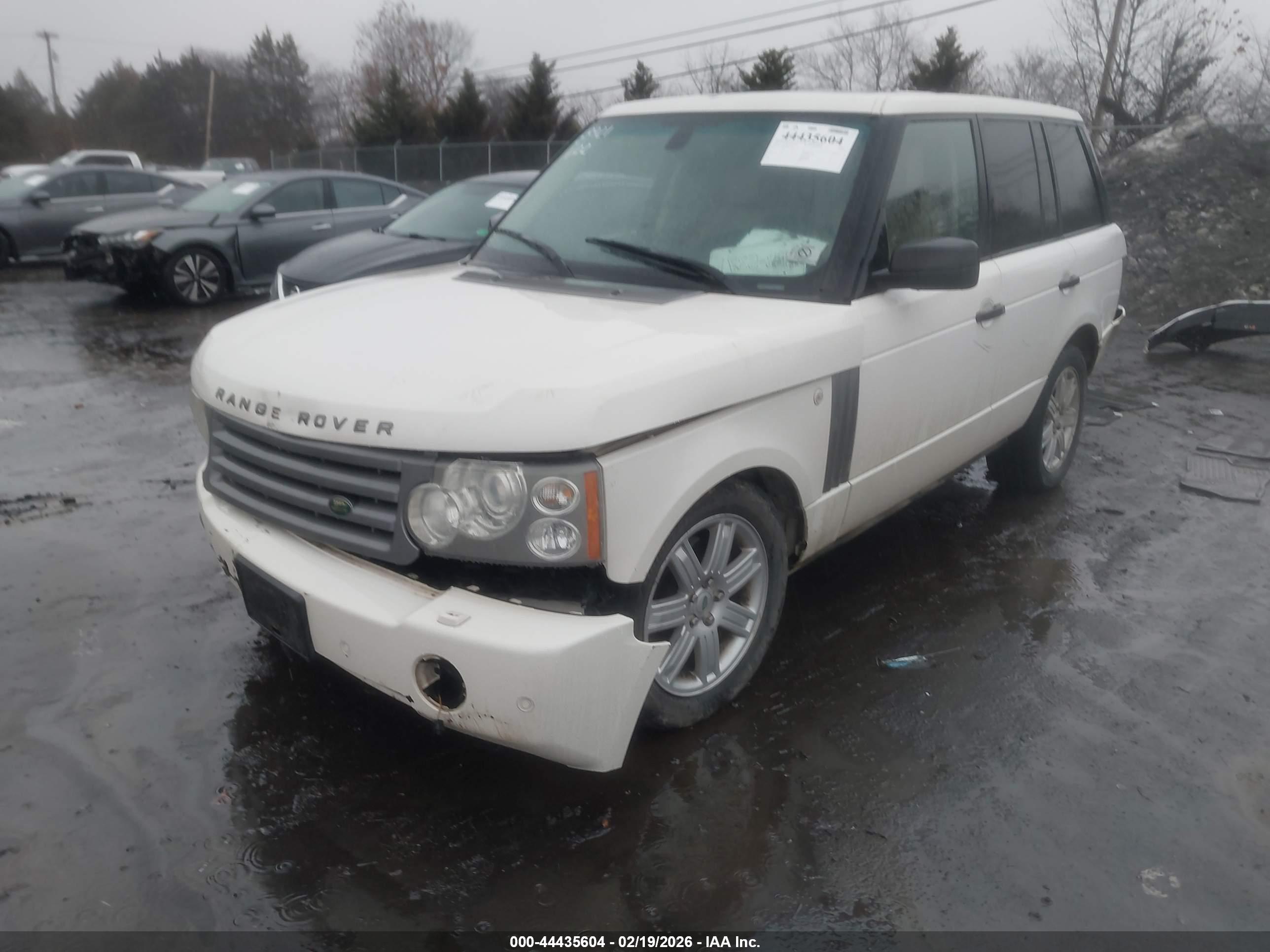 LAND ROVER image 2