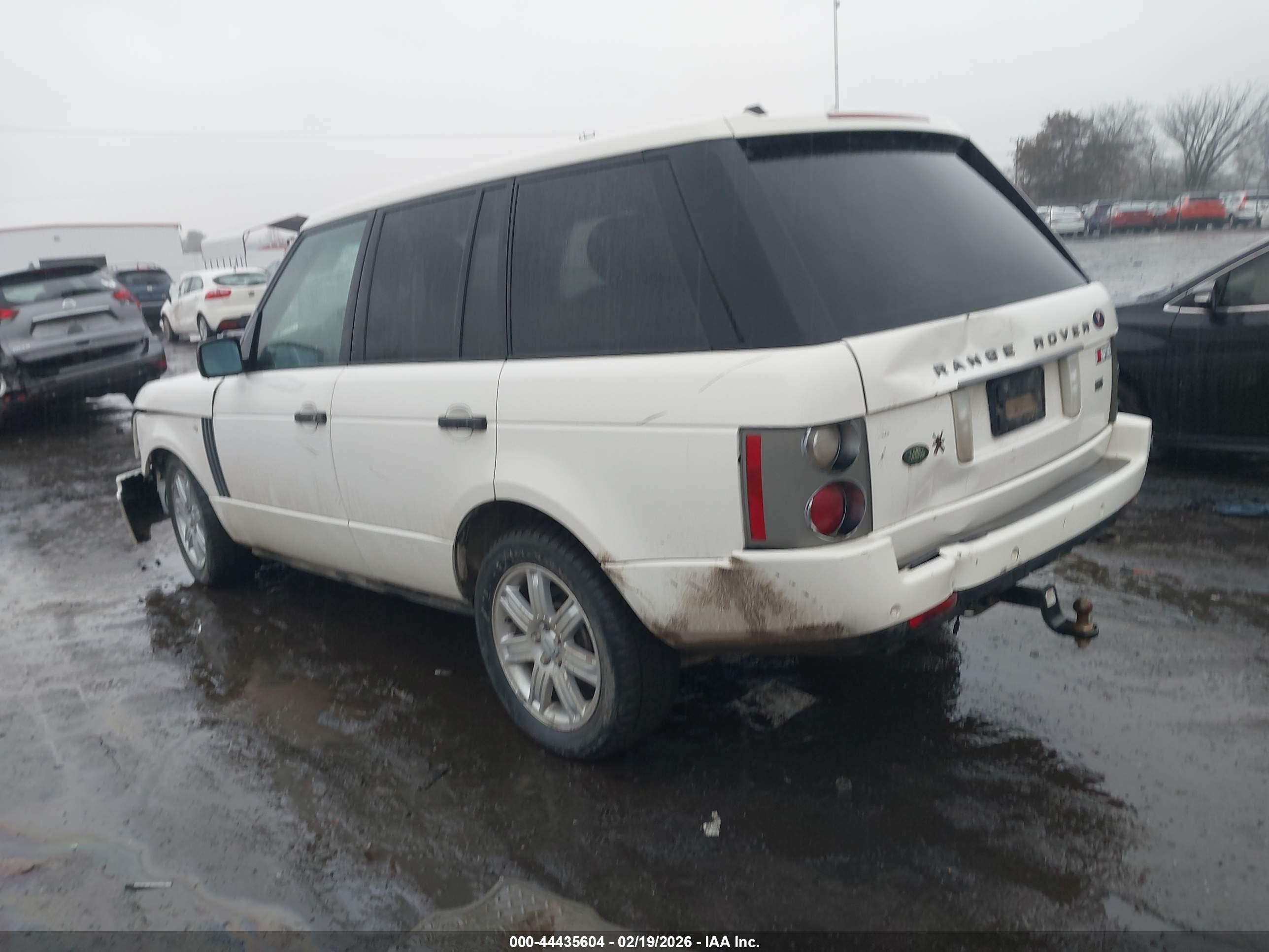 LAND ROVER image 3