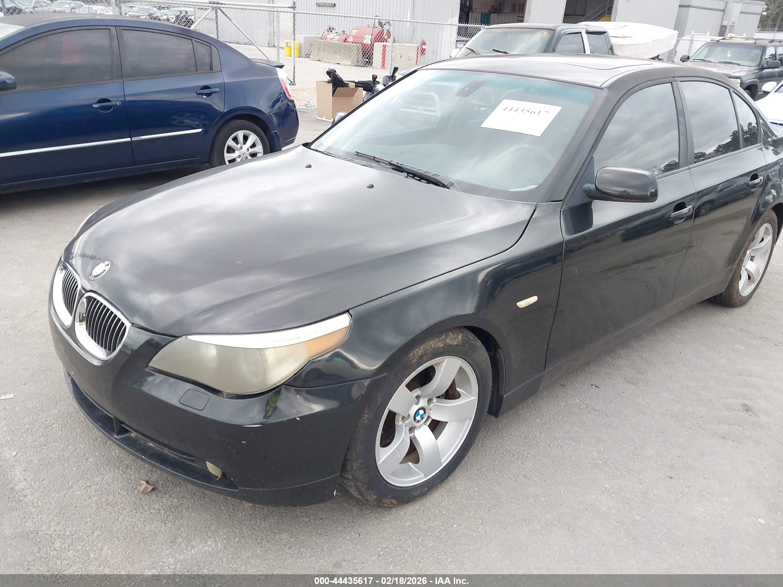 BMW 525I image 2