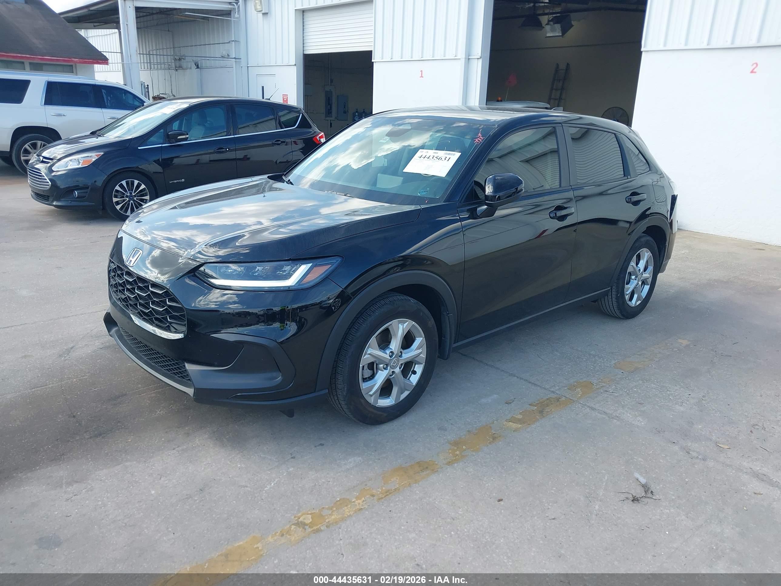 HONDA HR-V image 2