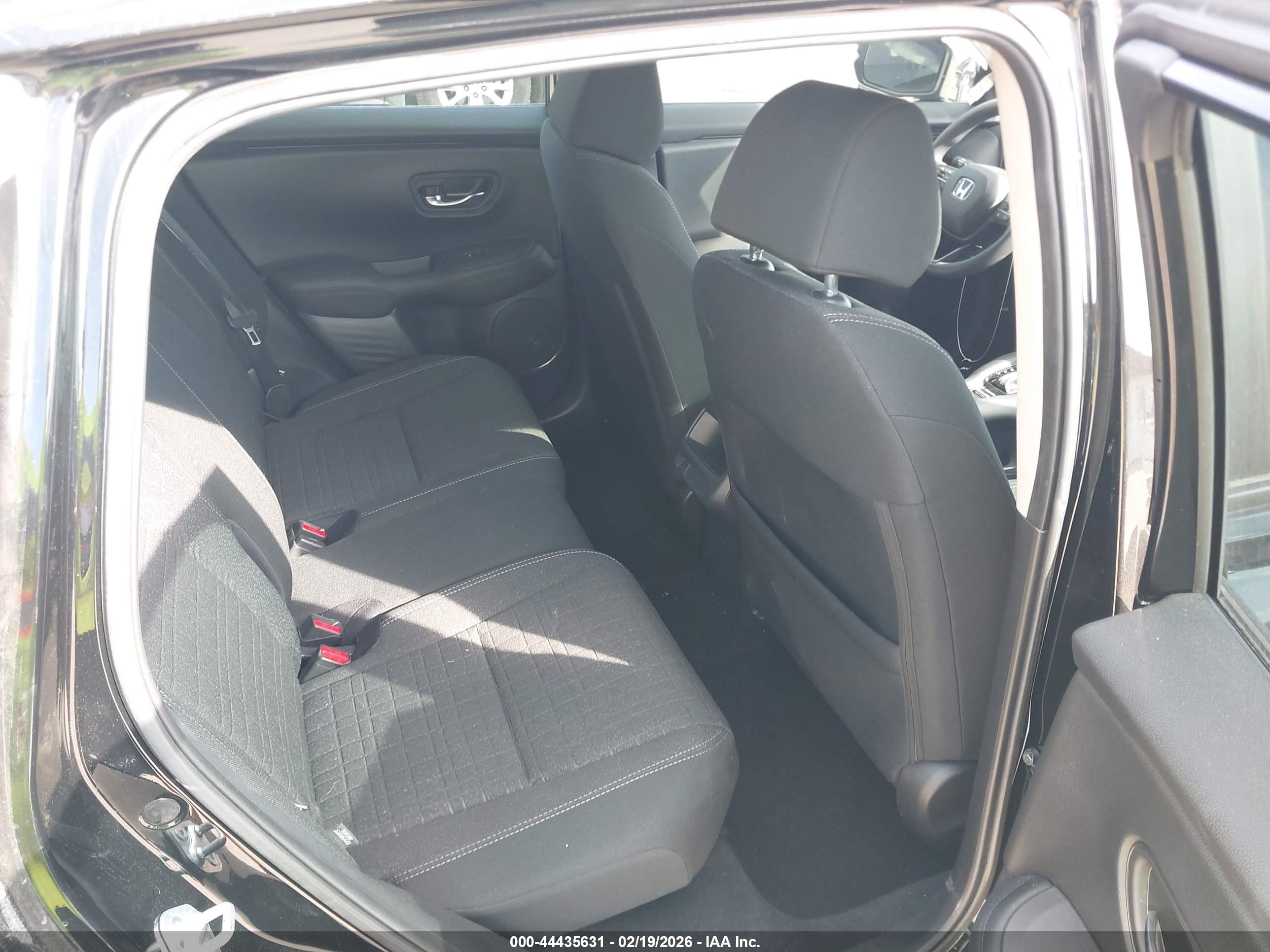 HONDA HR-V image 8