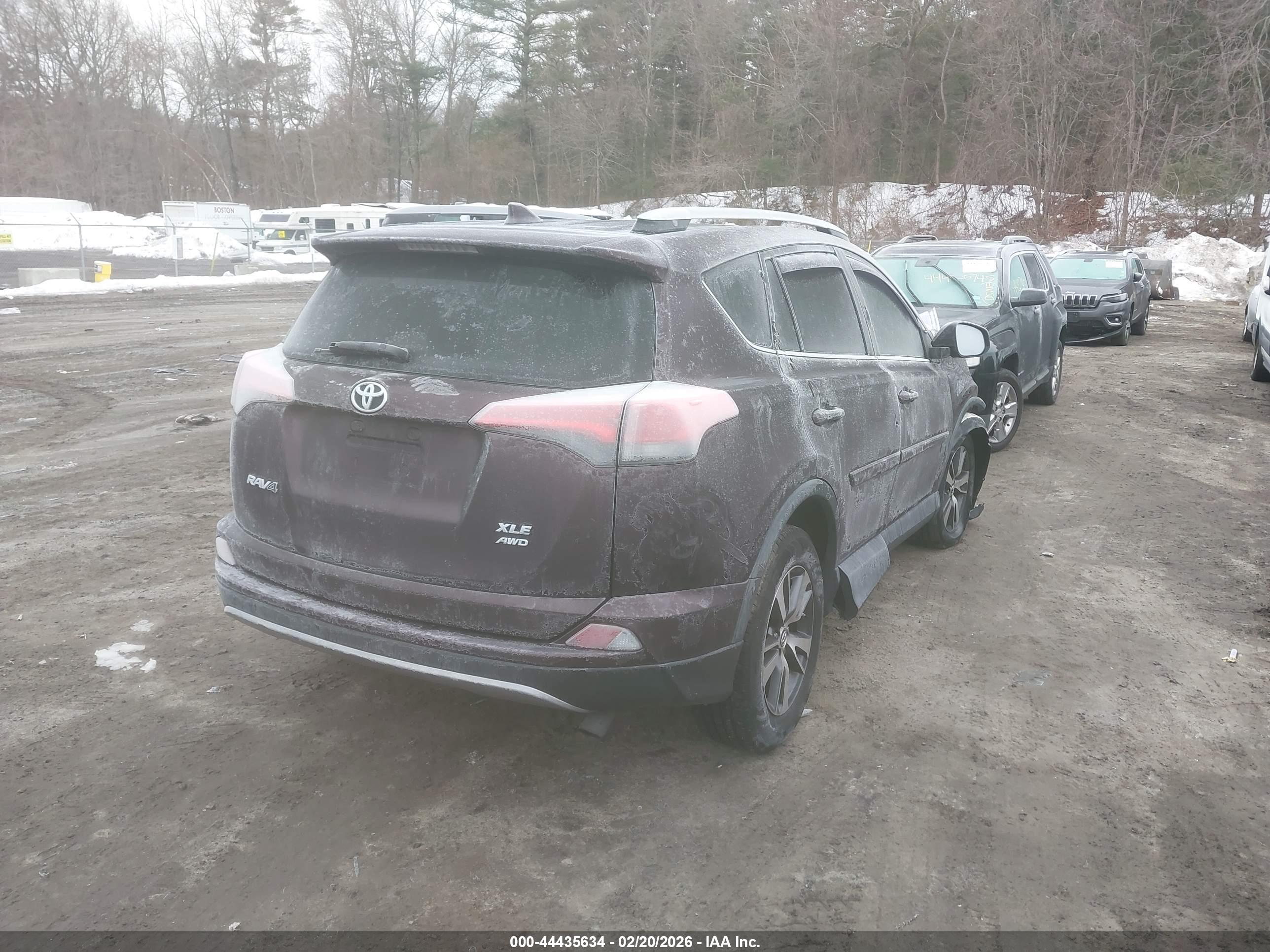 TOYOTA RAV4 image 4