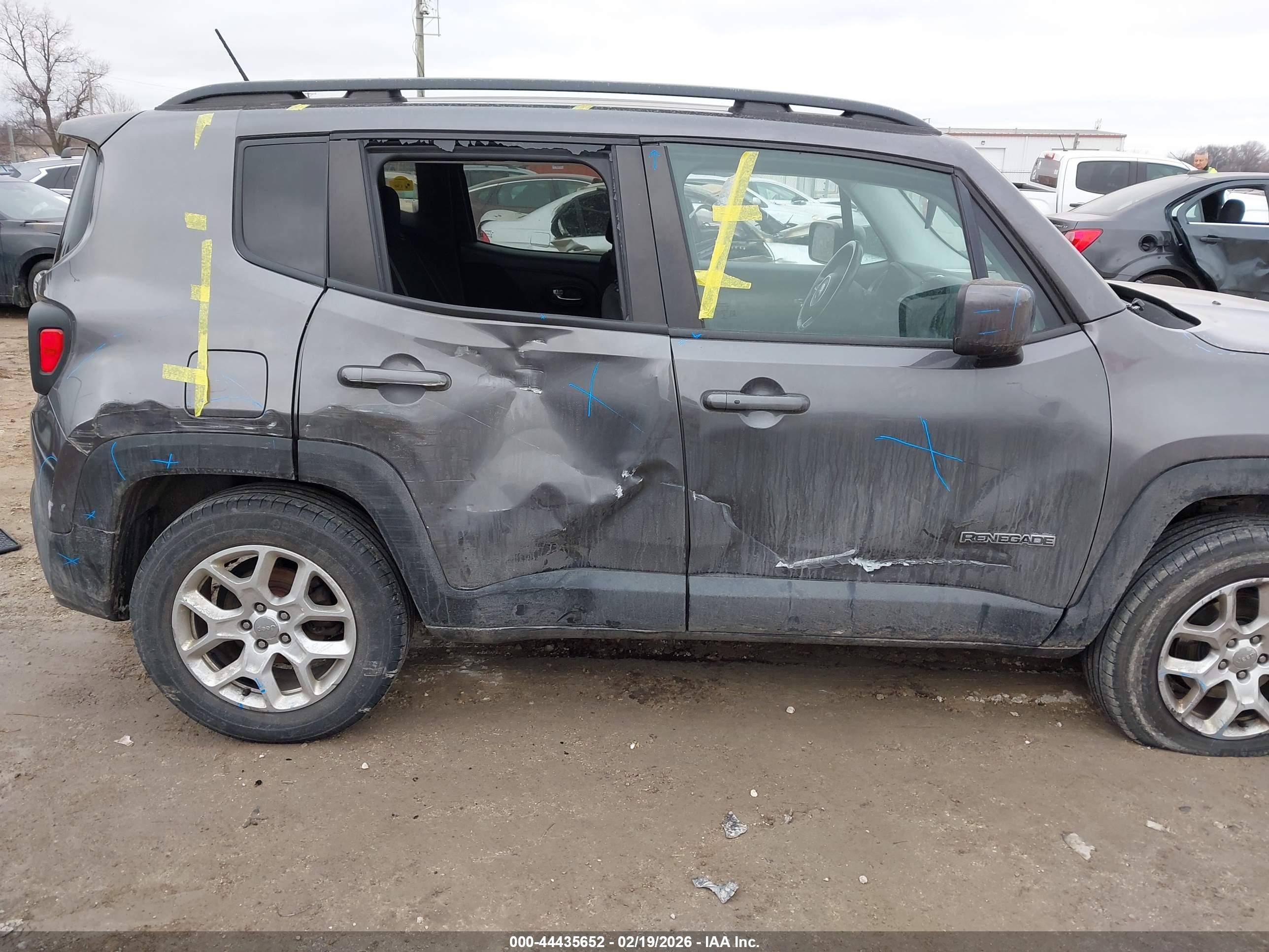 JEEP RENEGADE image 6