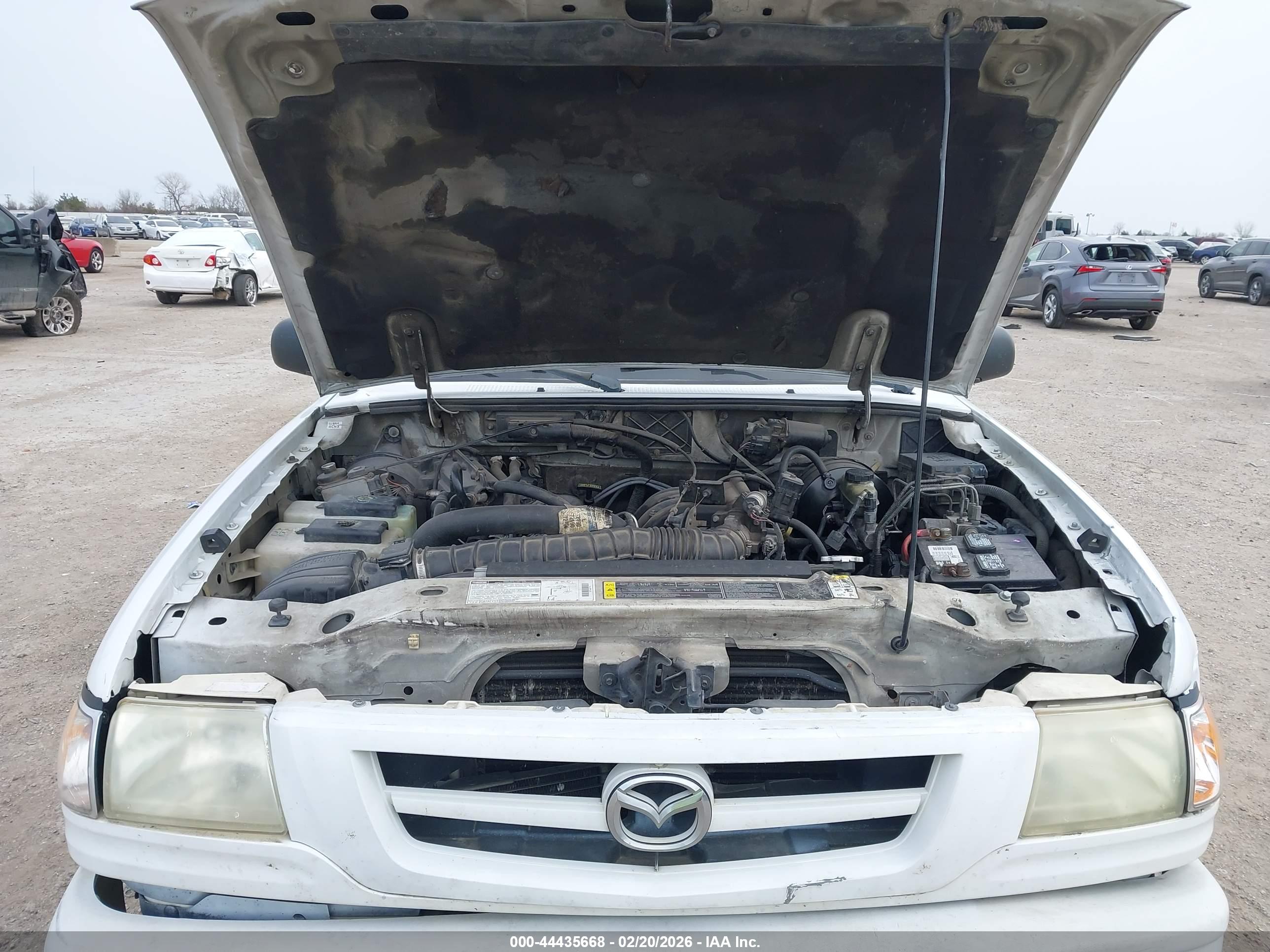 MAZDA B3000 image 10