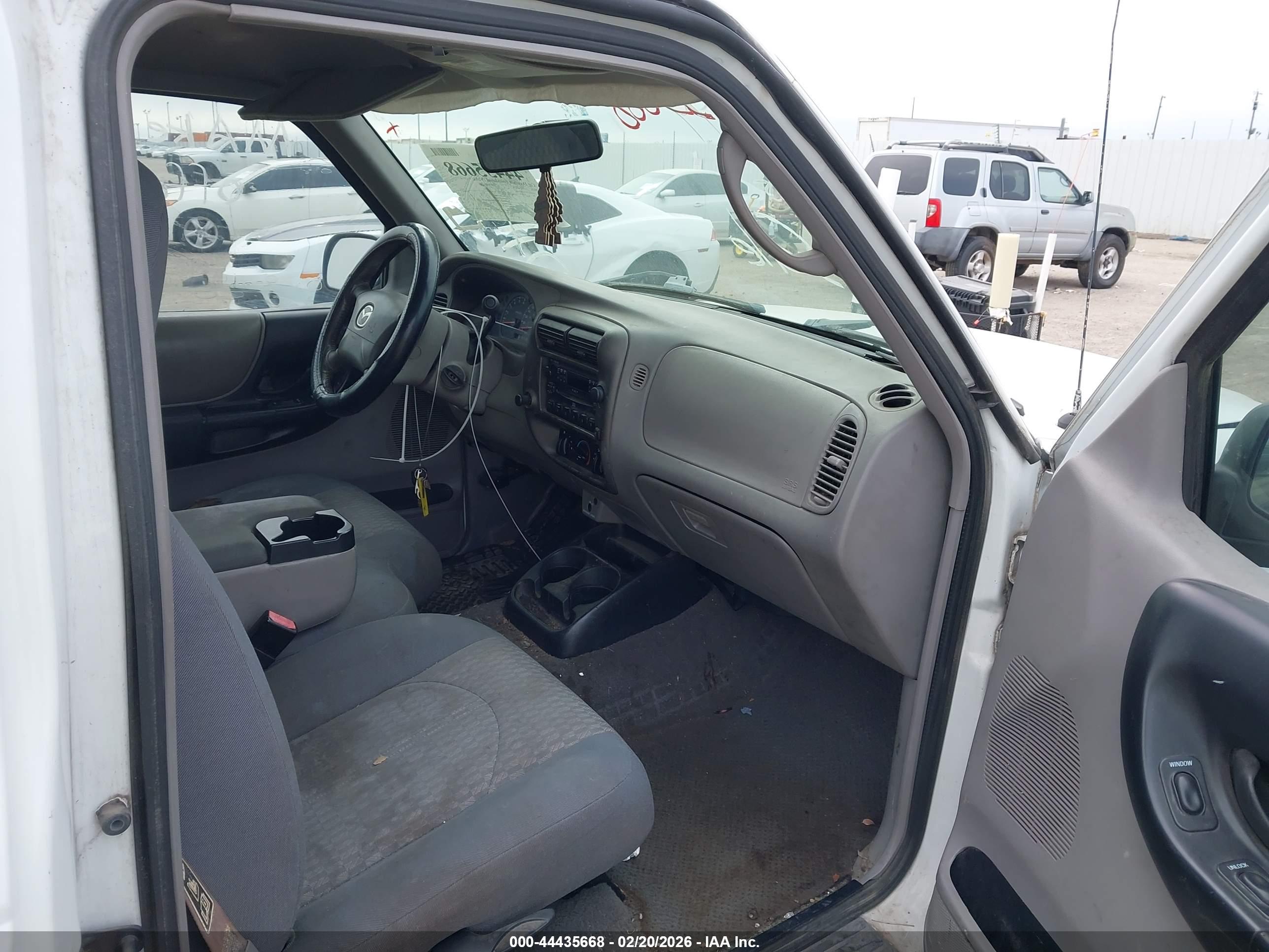 MAZDA B3000 image 5