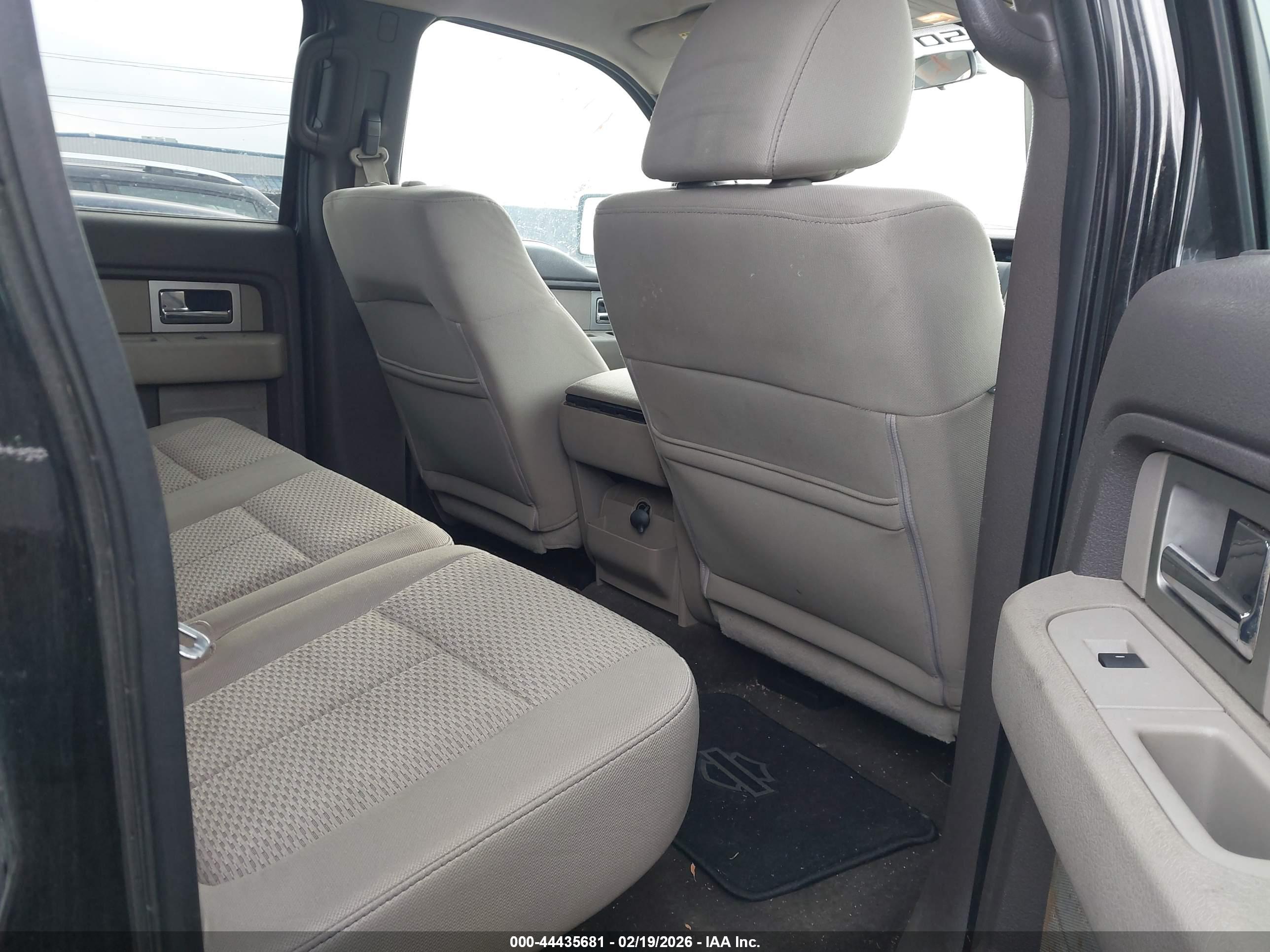 FORD F-150 image 8
