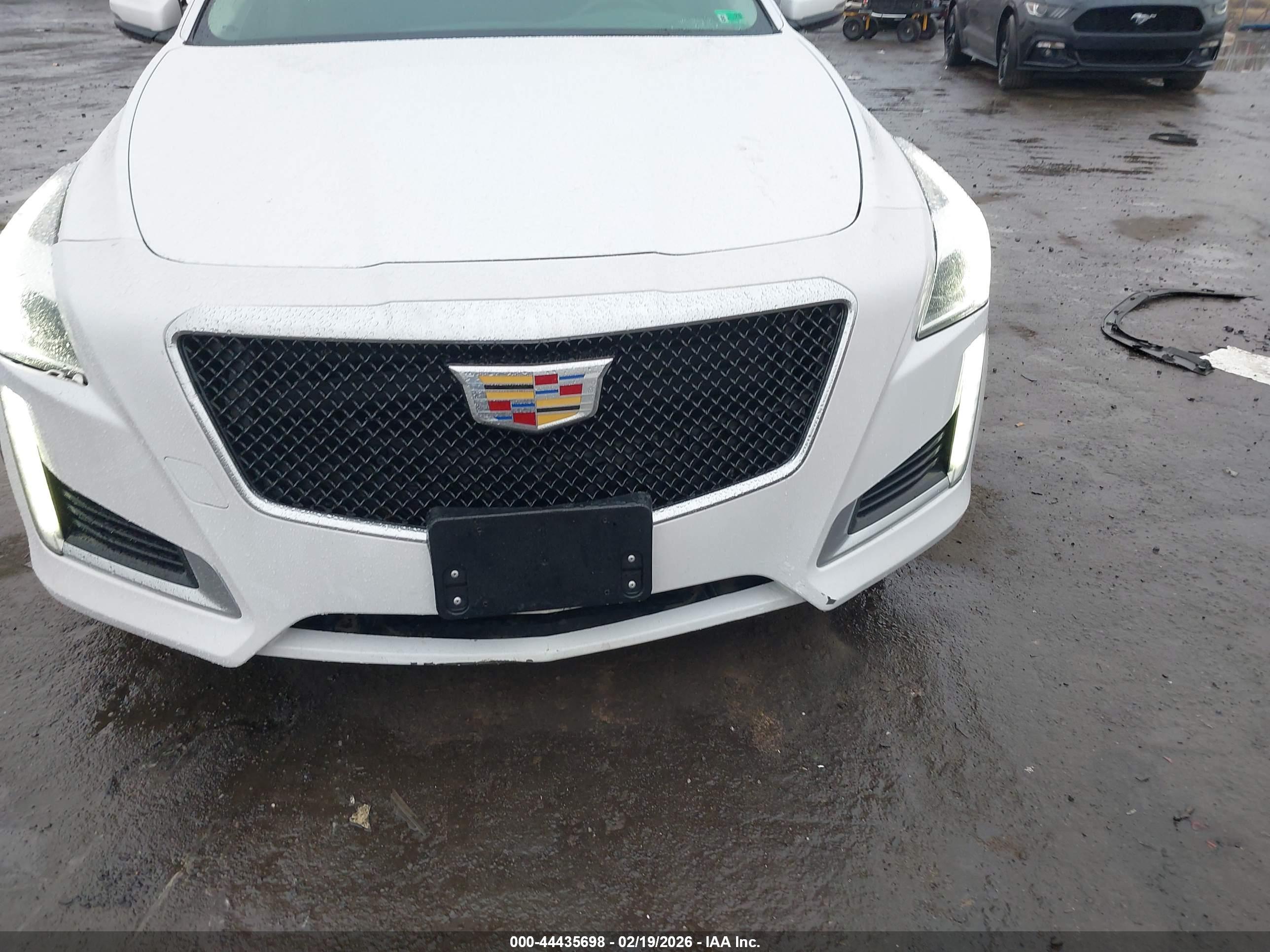 CADILLAC CTS image 6