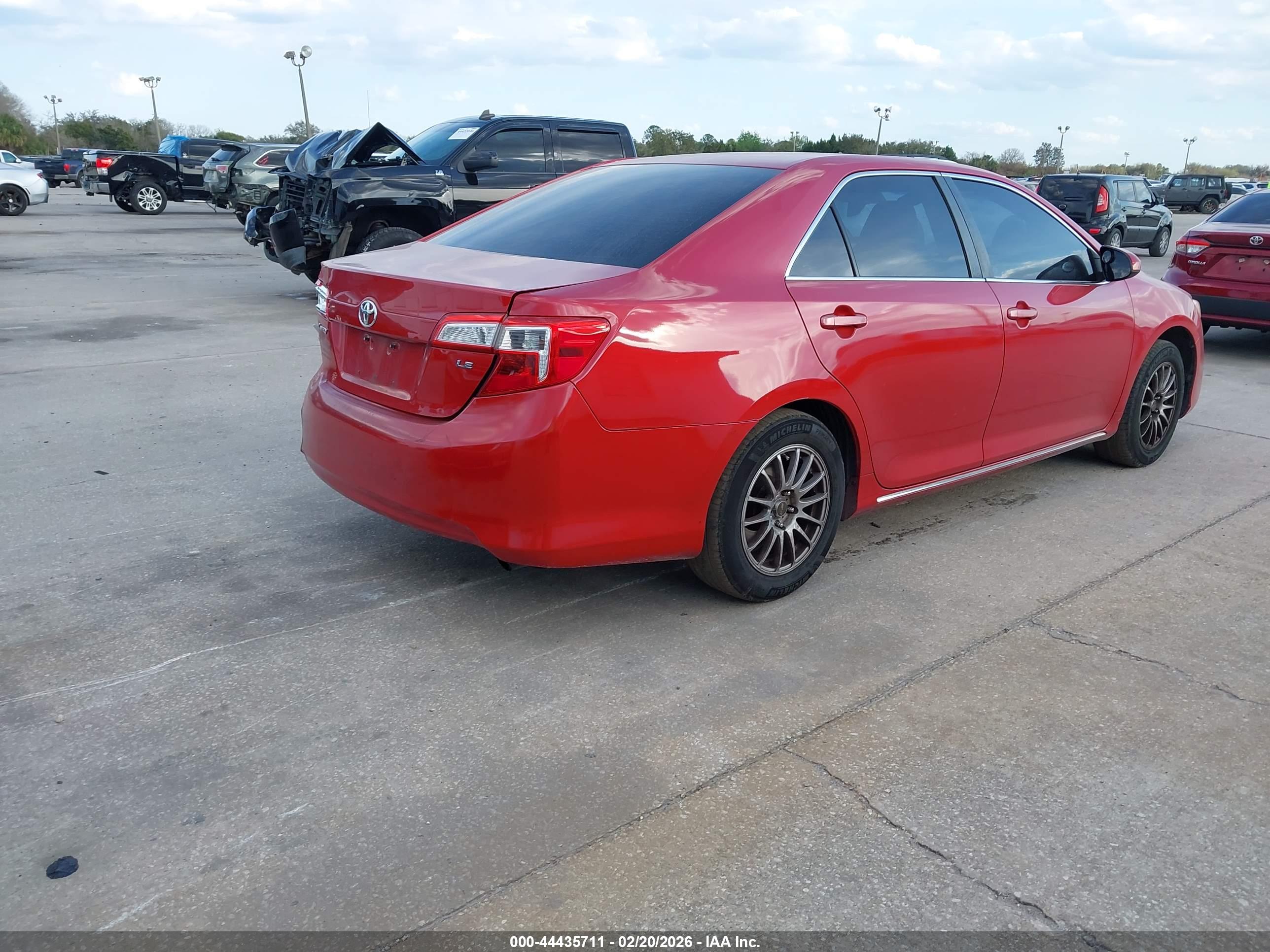 TOYOTA CAMRY image 4