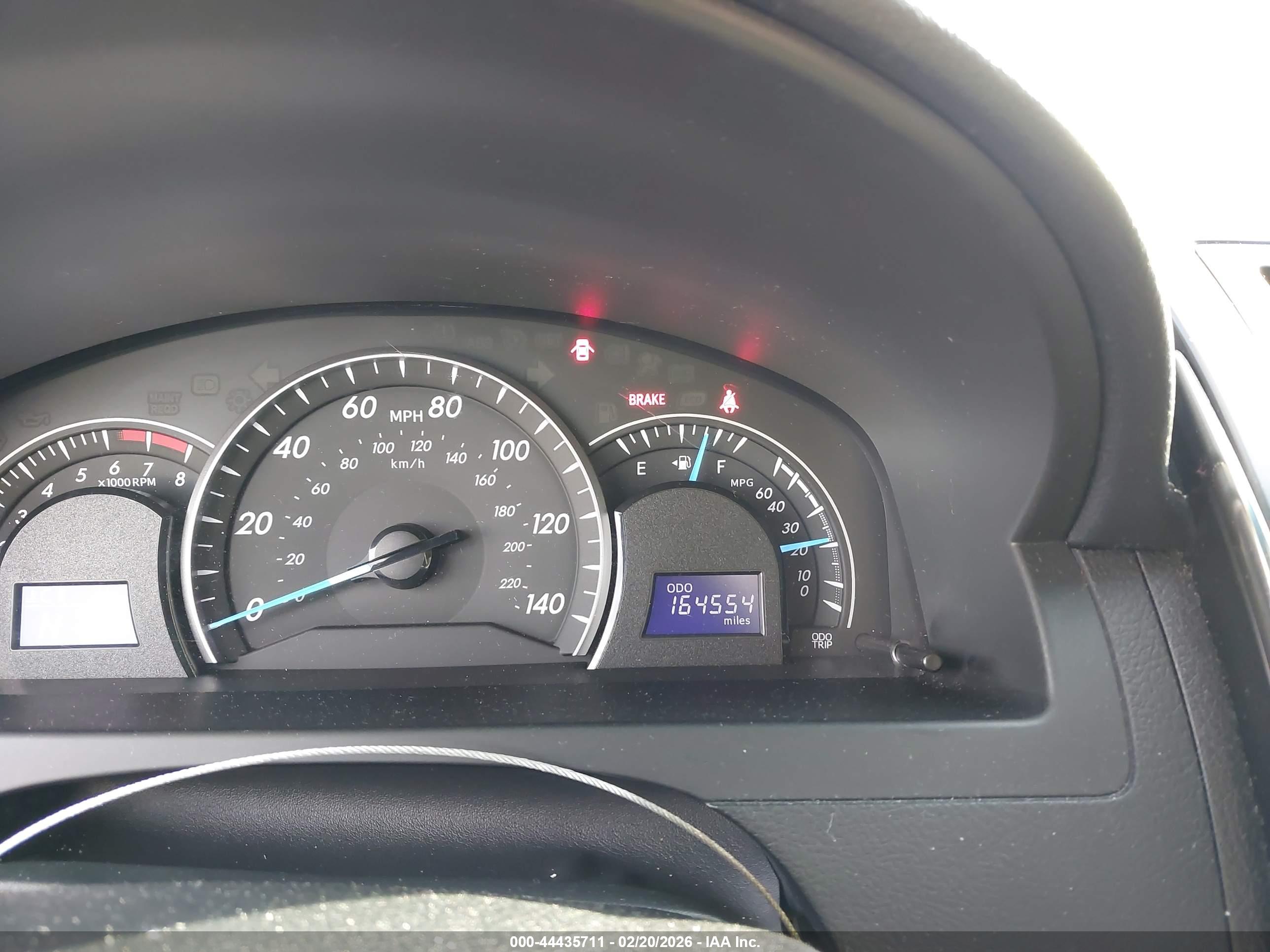 TOYOTA CAMRY image 7