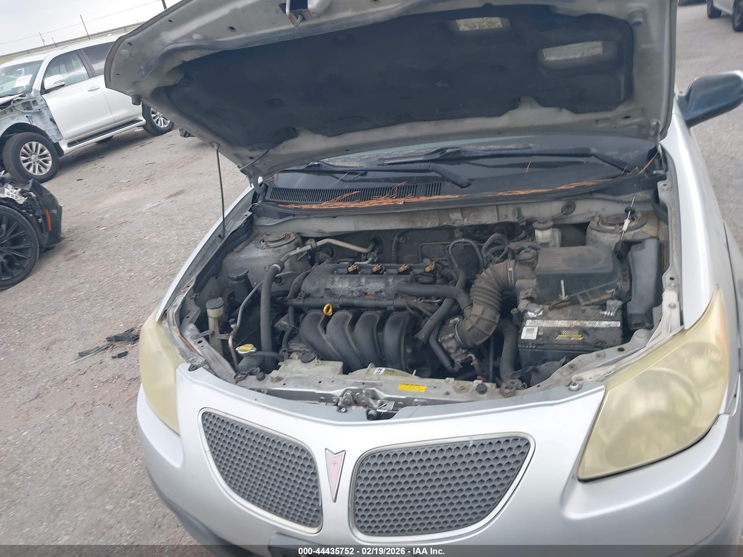PONTIAC VIBE image 10