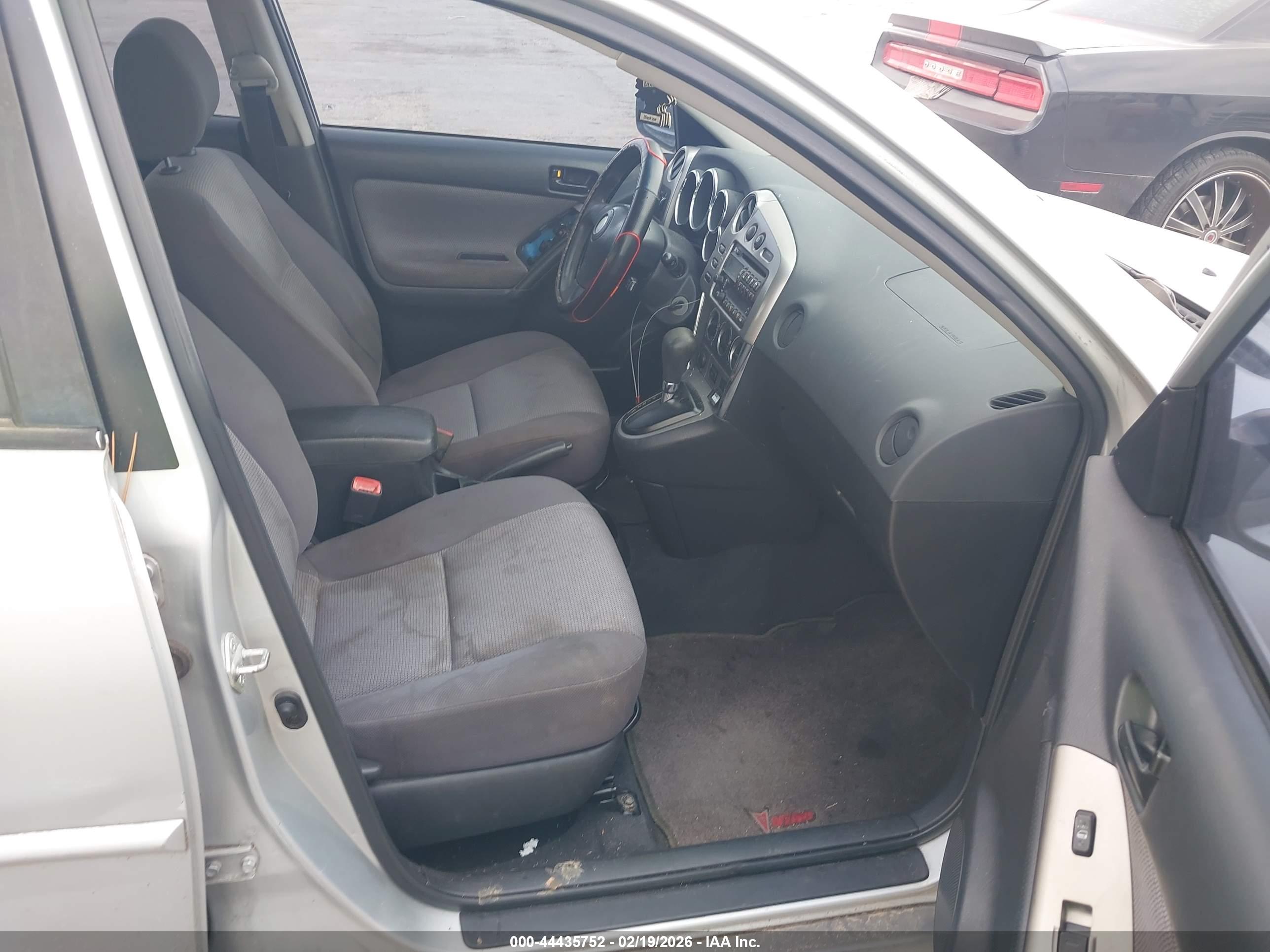 PONTIAC VIBE image 5