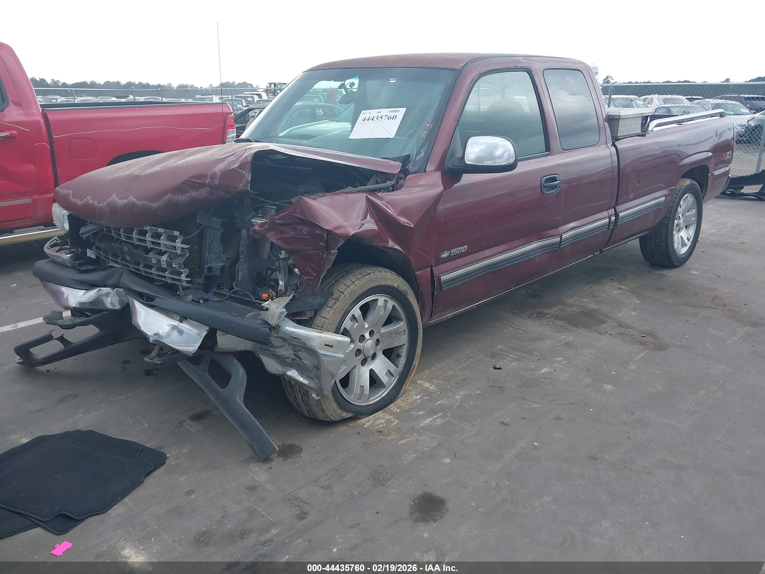 CHEVROLET SILVERADO image 2
