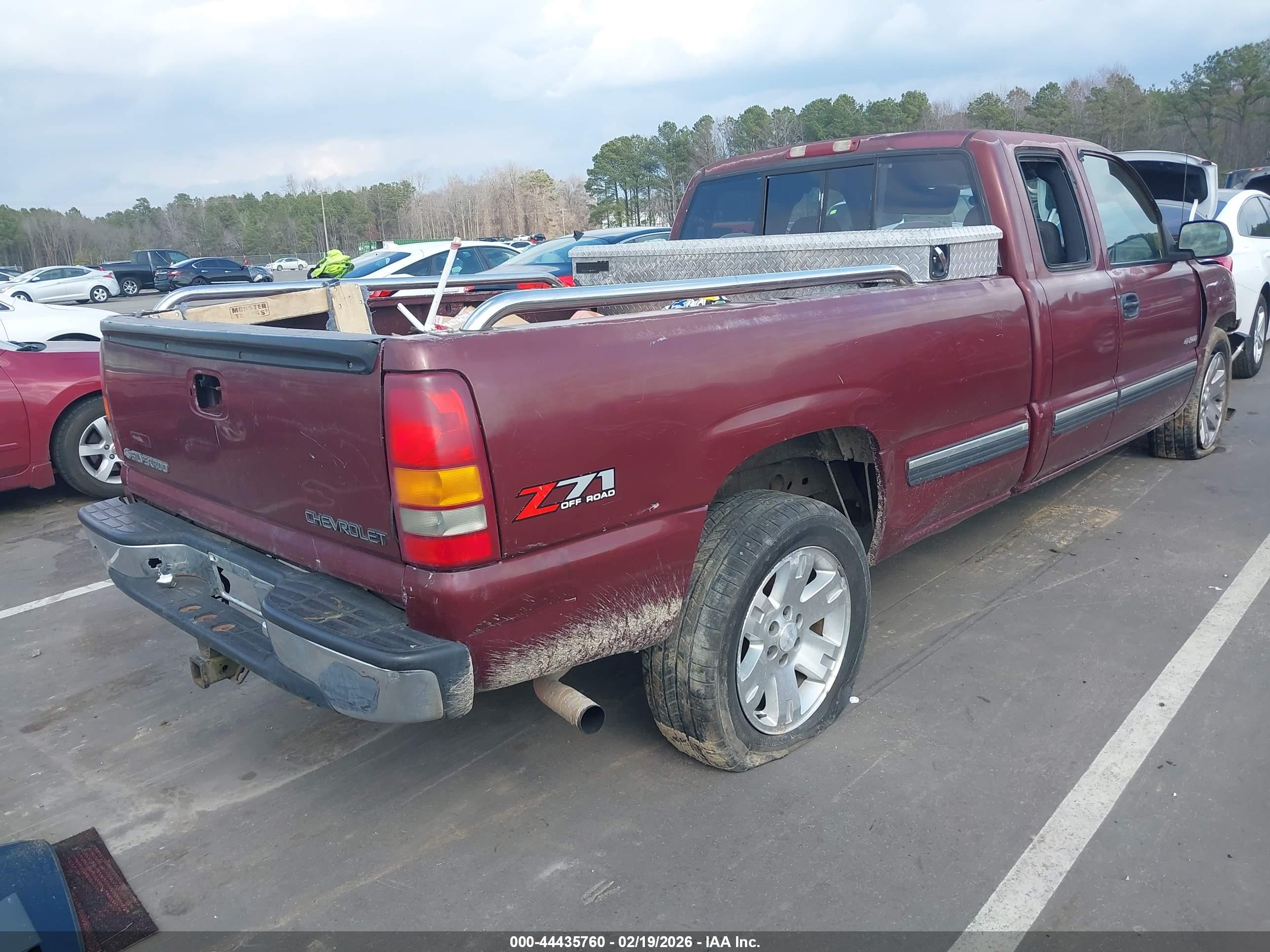 CHEVROLET SILVERADO image 4