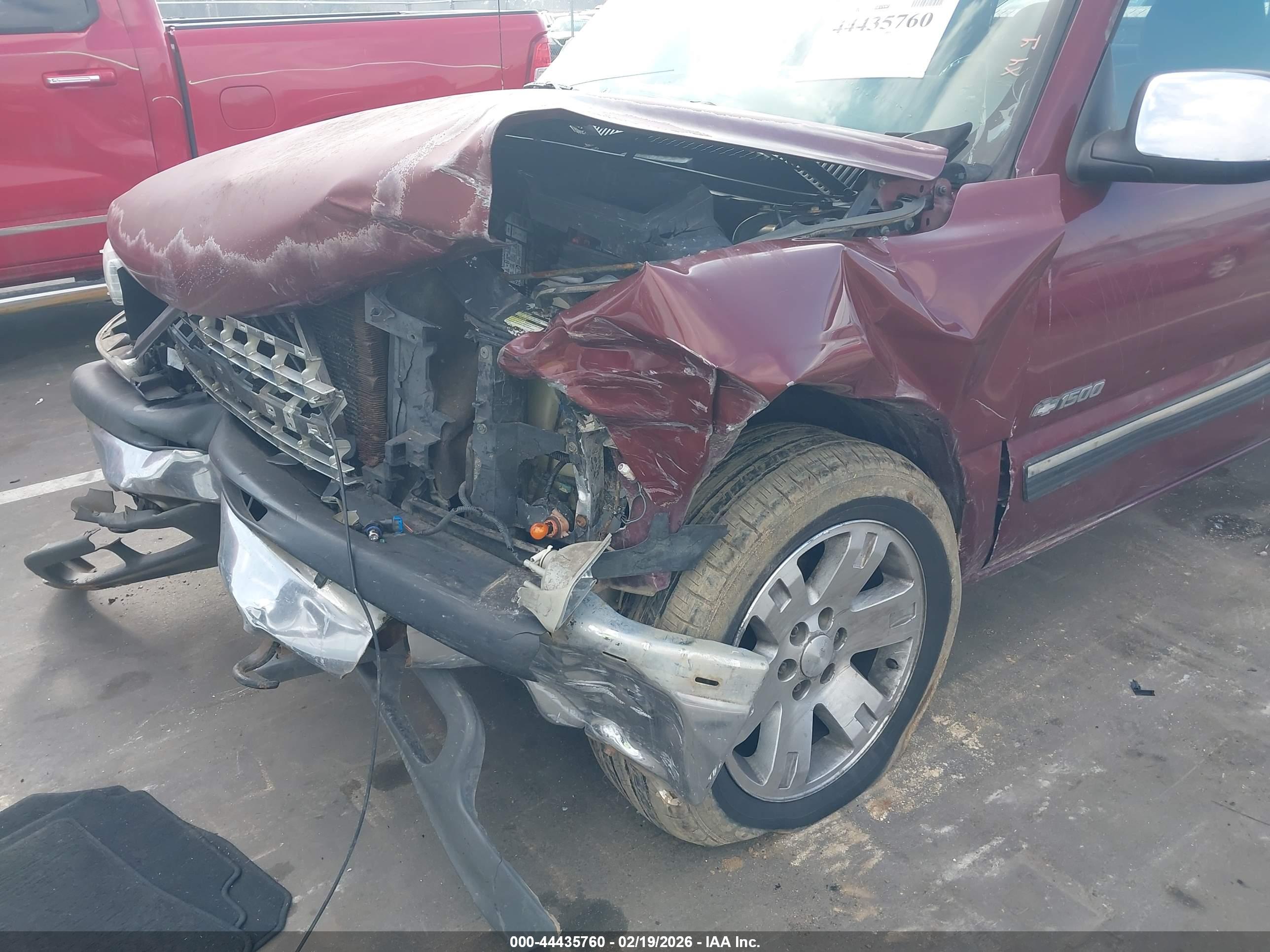 CHEVROLET SILVERADO image 6