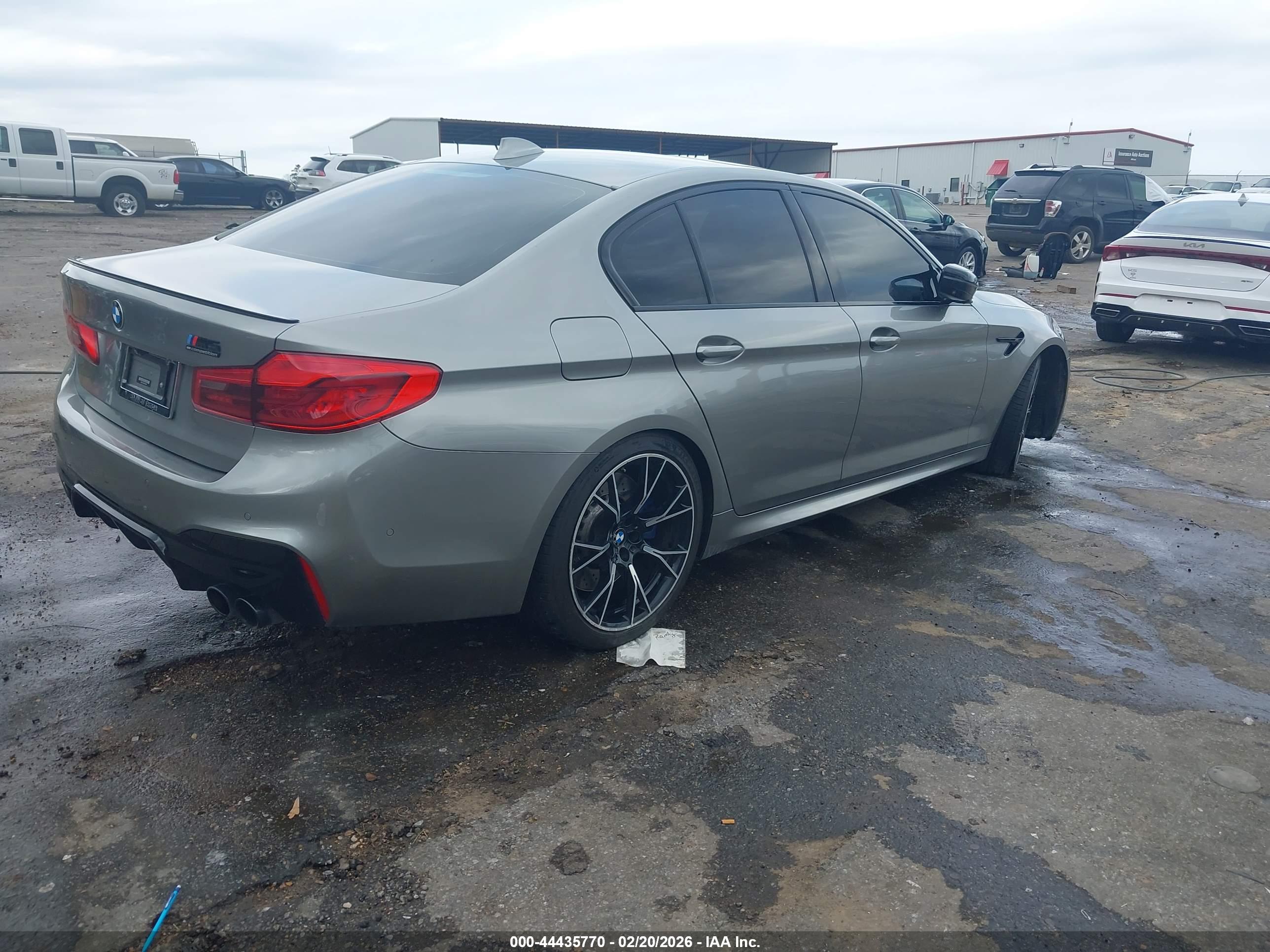 BMW M5 image 4