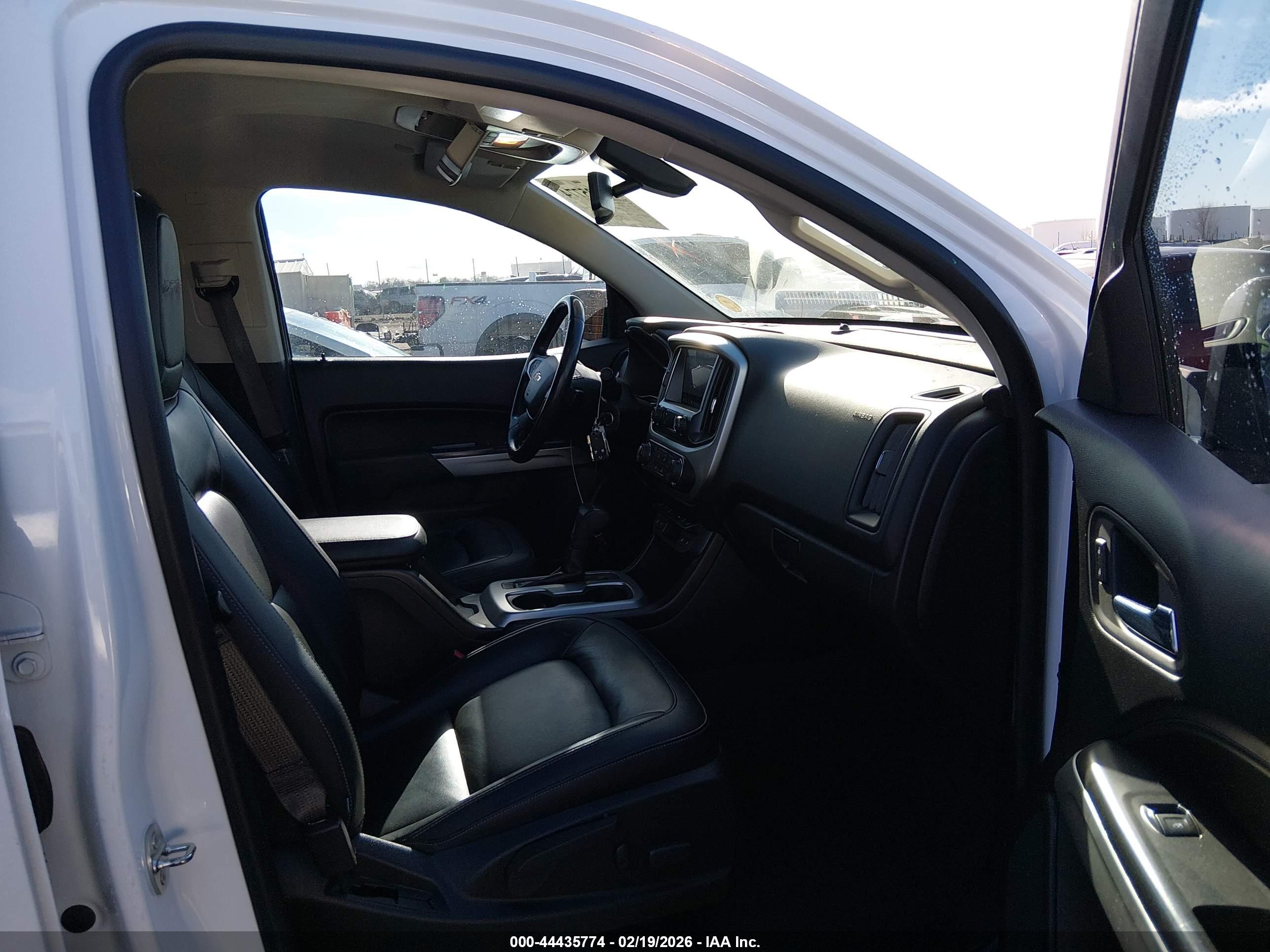 CHEVROLET COLORADO image 5