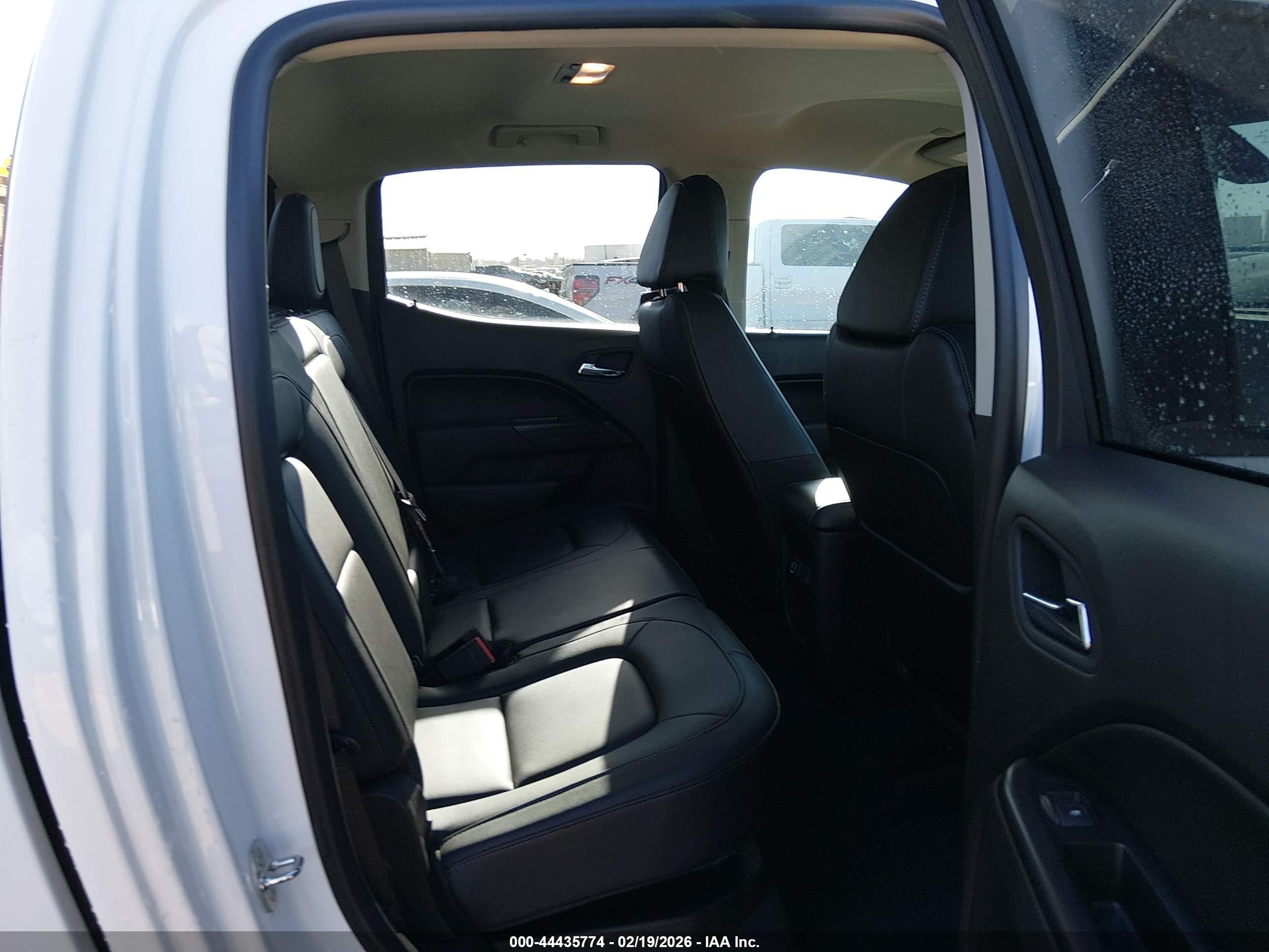 CHEVROLET COLORADO image 8