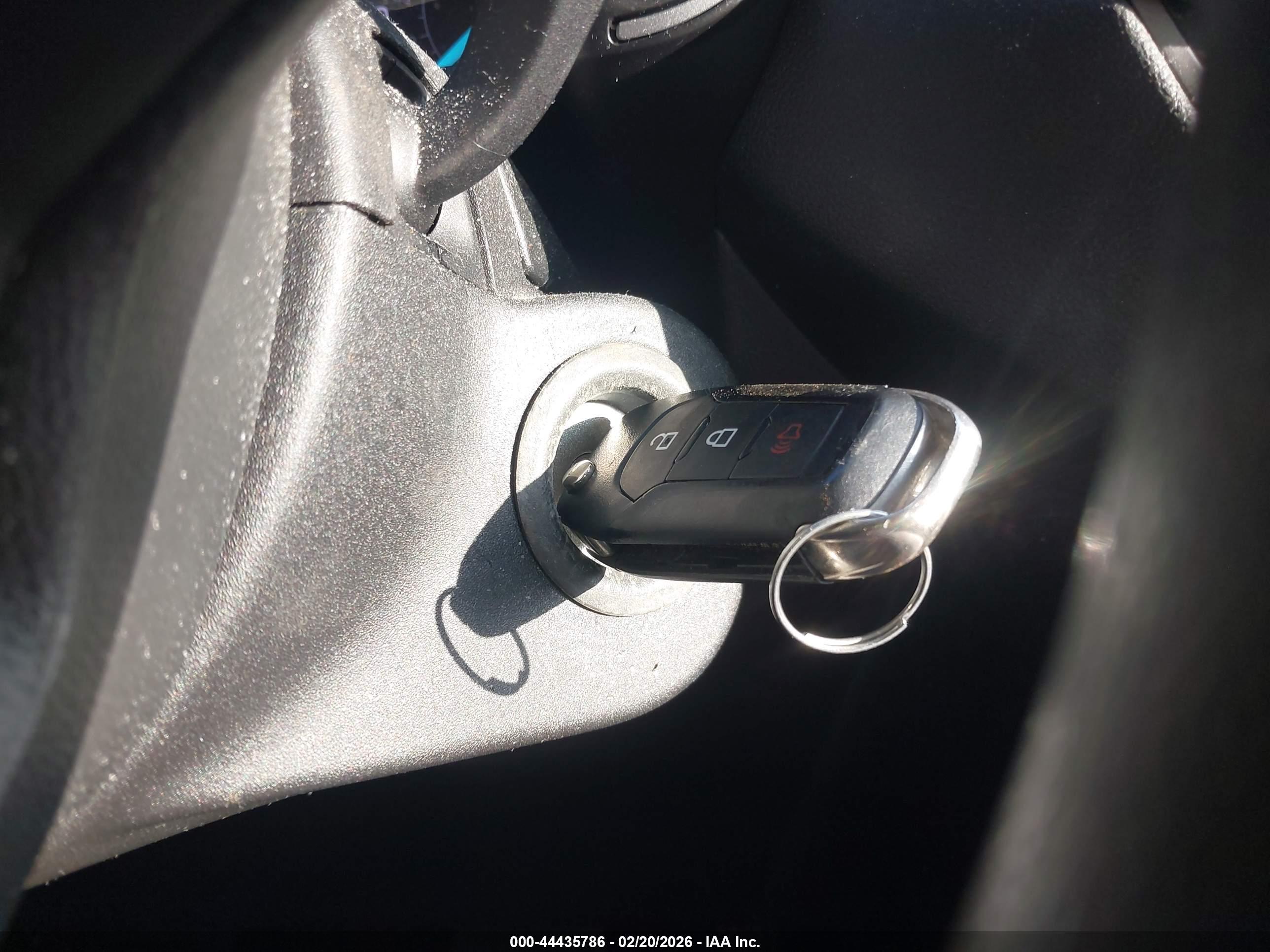 FORD ESCAPE image 11