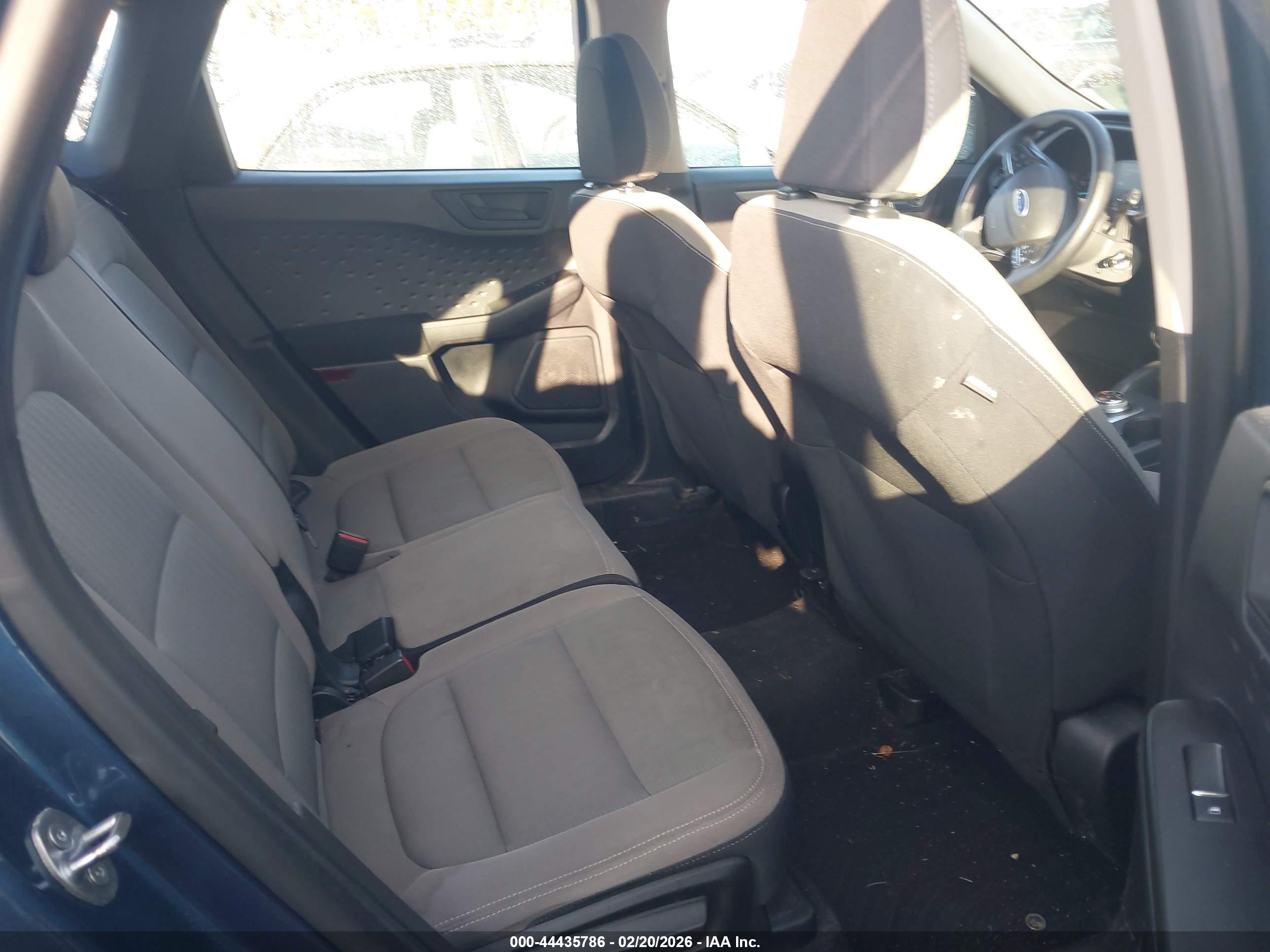 FORD ESCAPE image 8