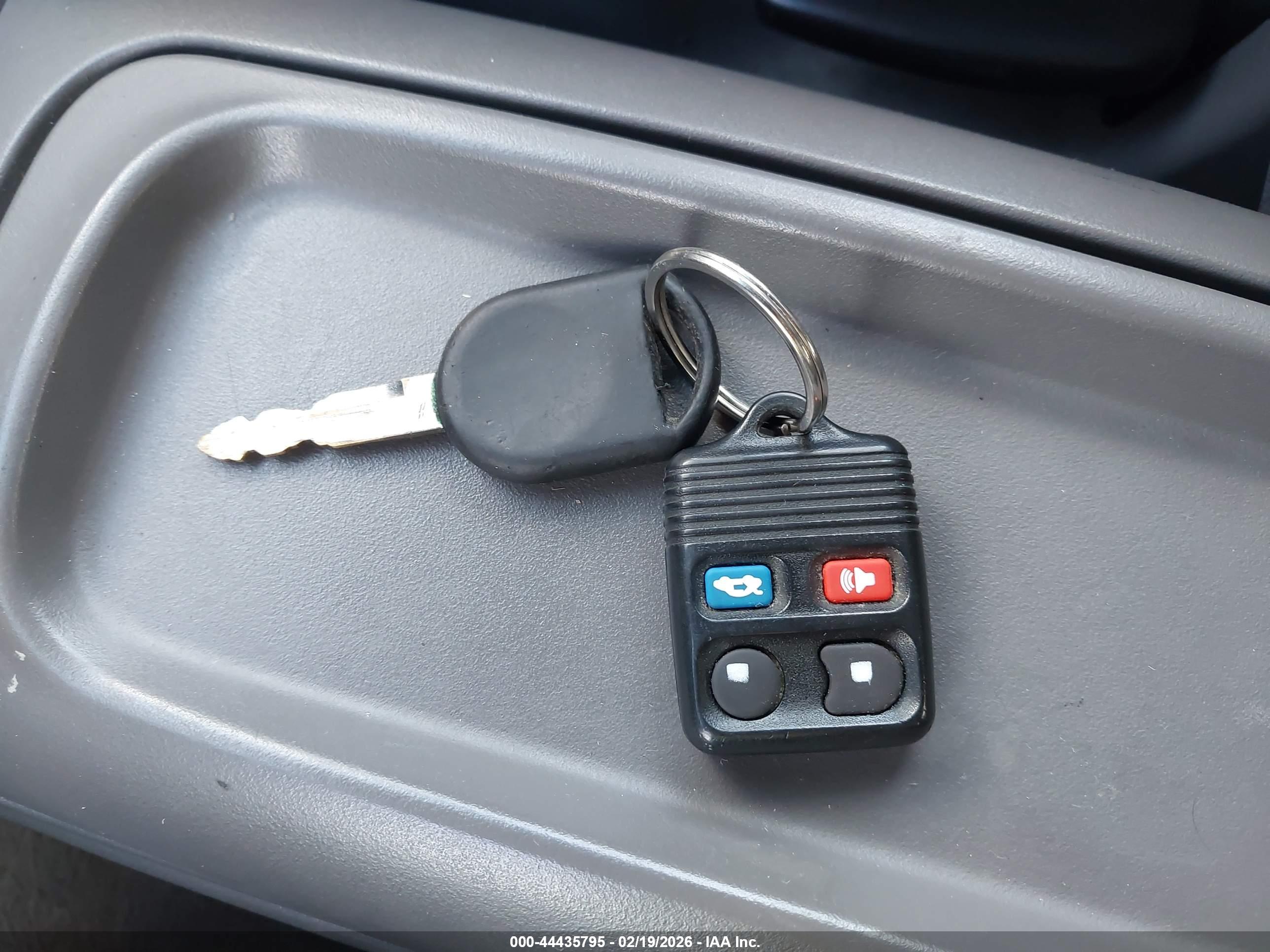 FORD WINDSTAR image 11