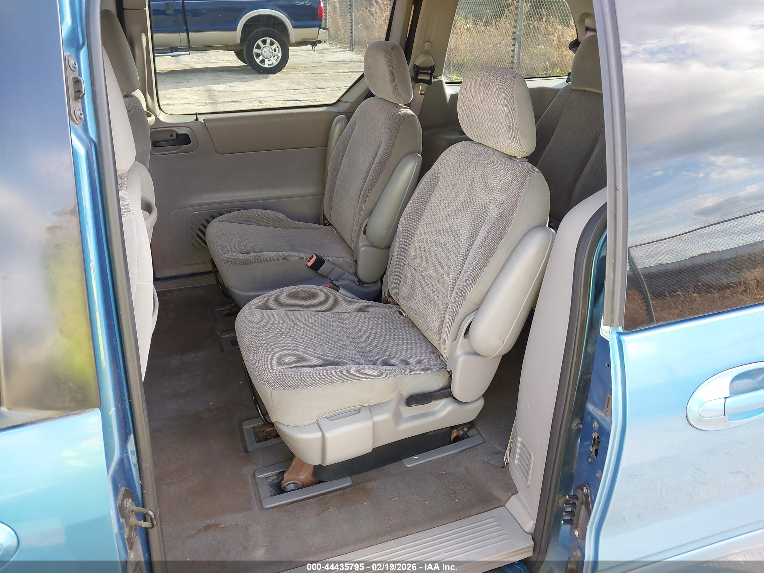 FORD WINDSTAR image 8