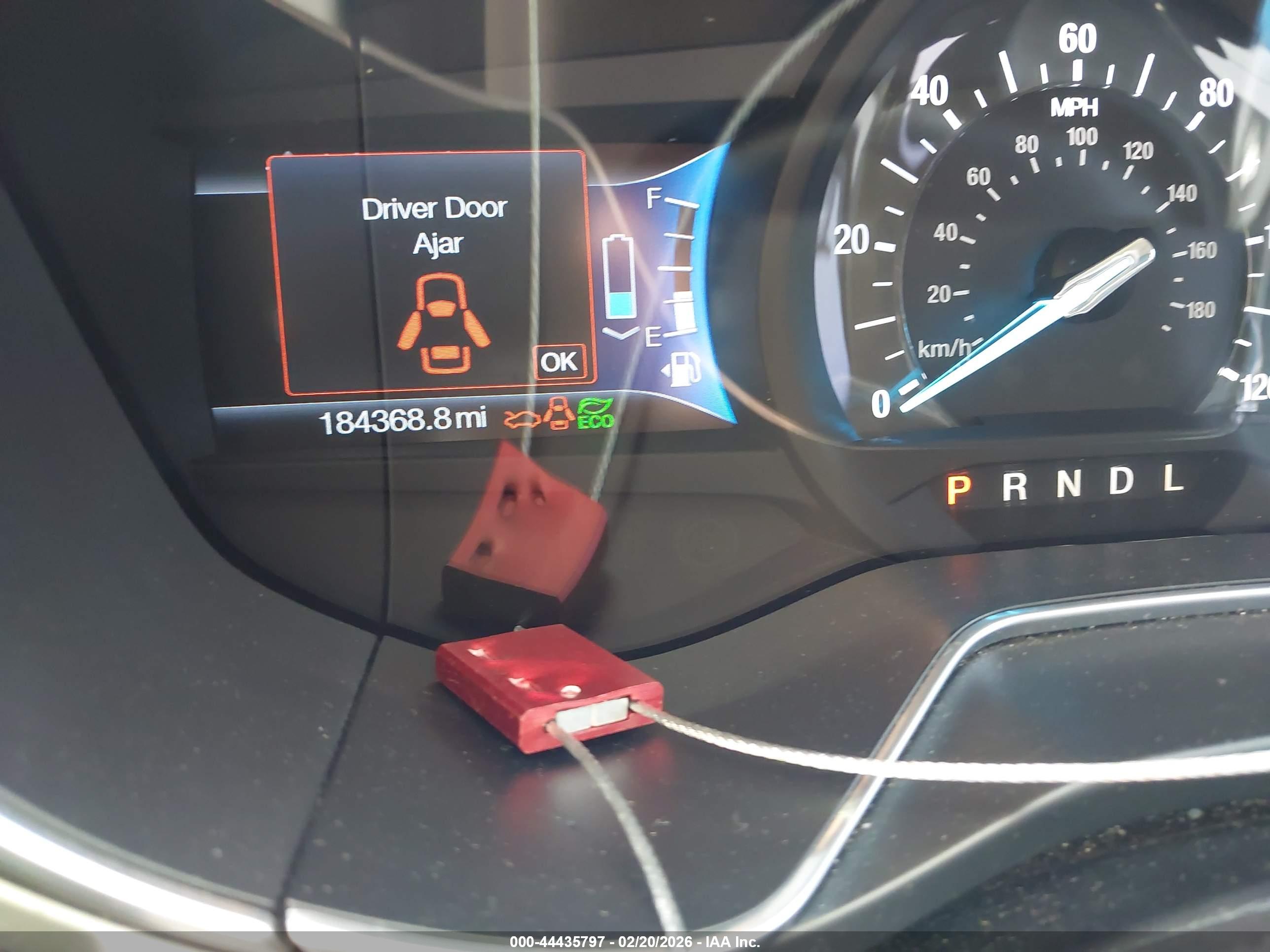 FORD FUSION image 7