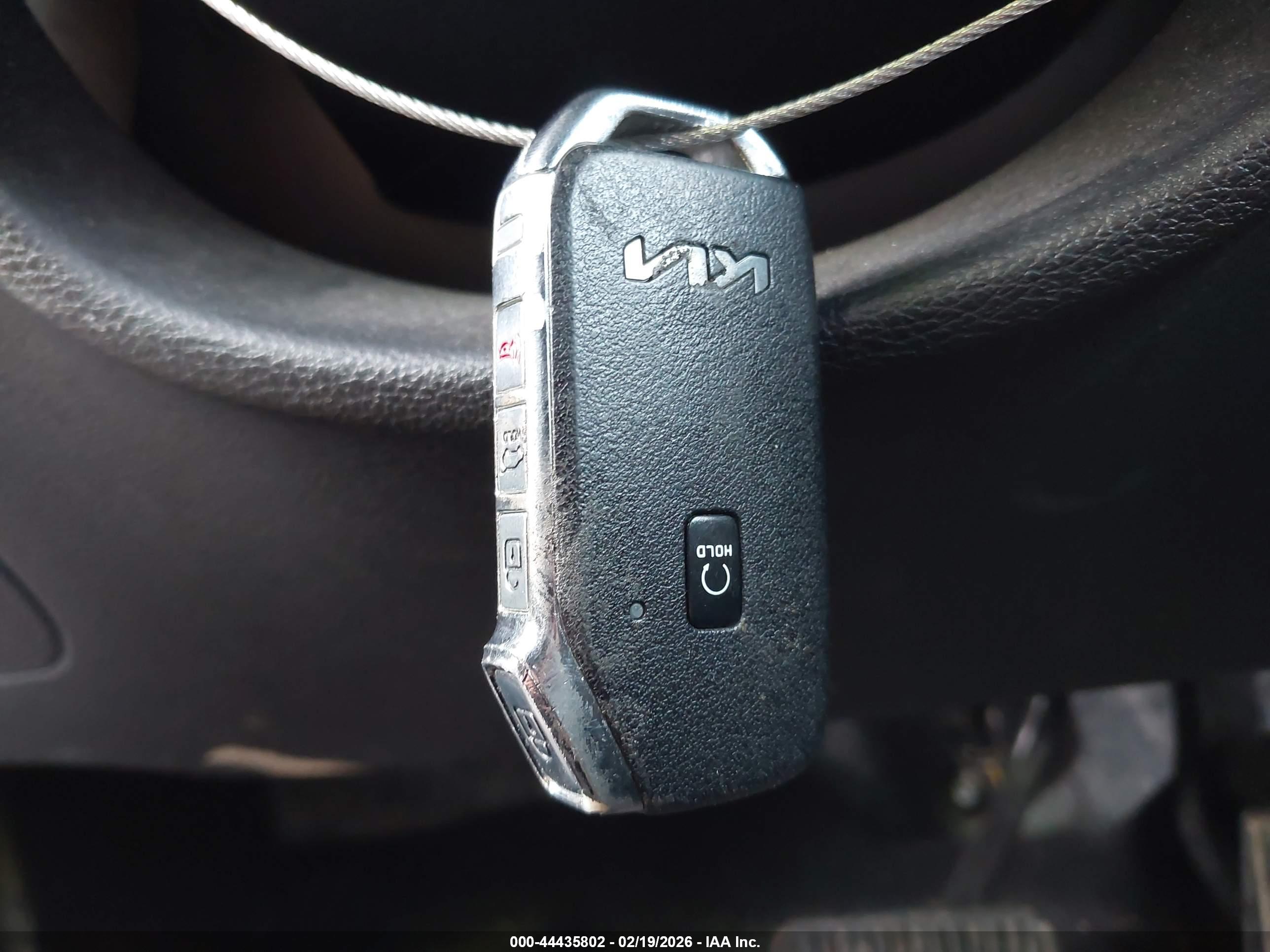 KIA SPORTAGE image 11