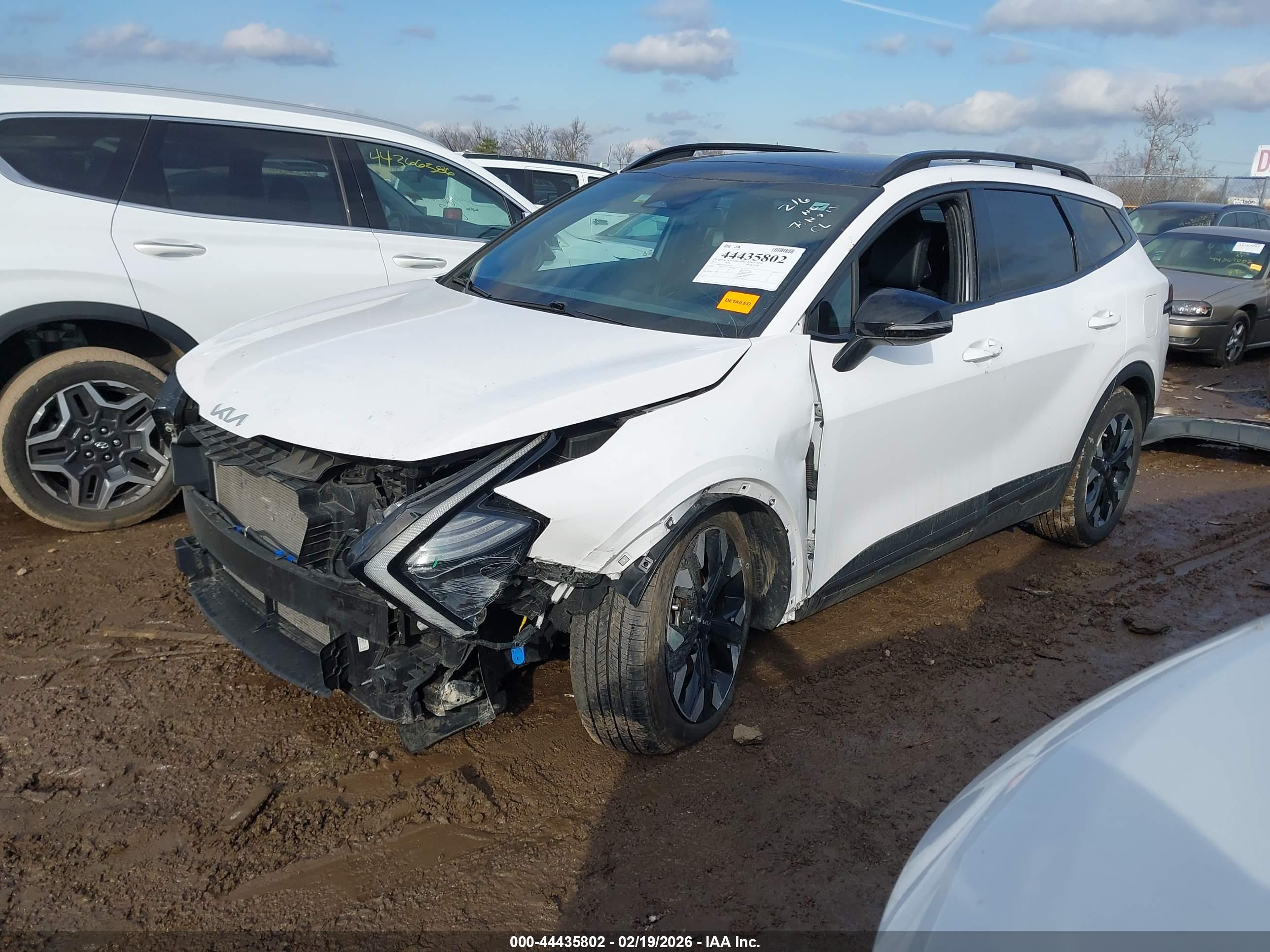 KIA SPORTAGE image 2