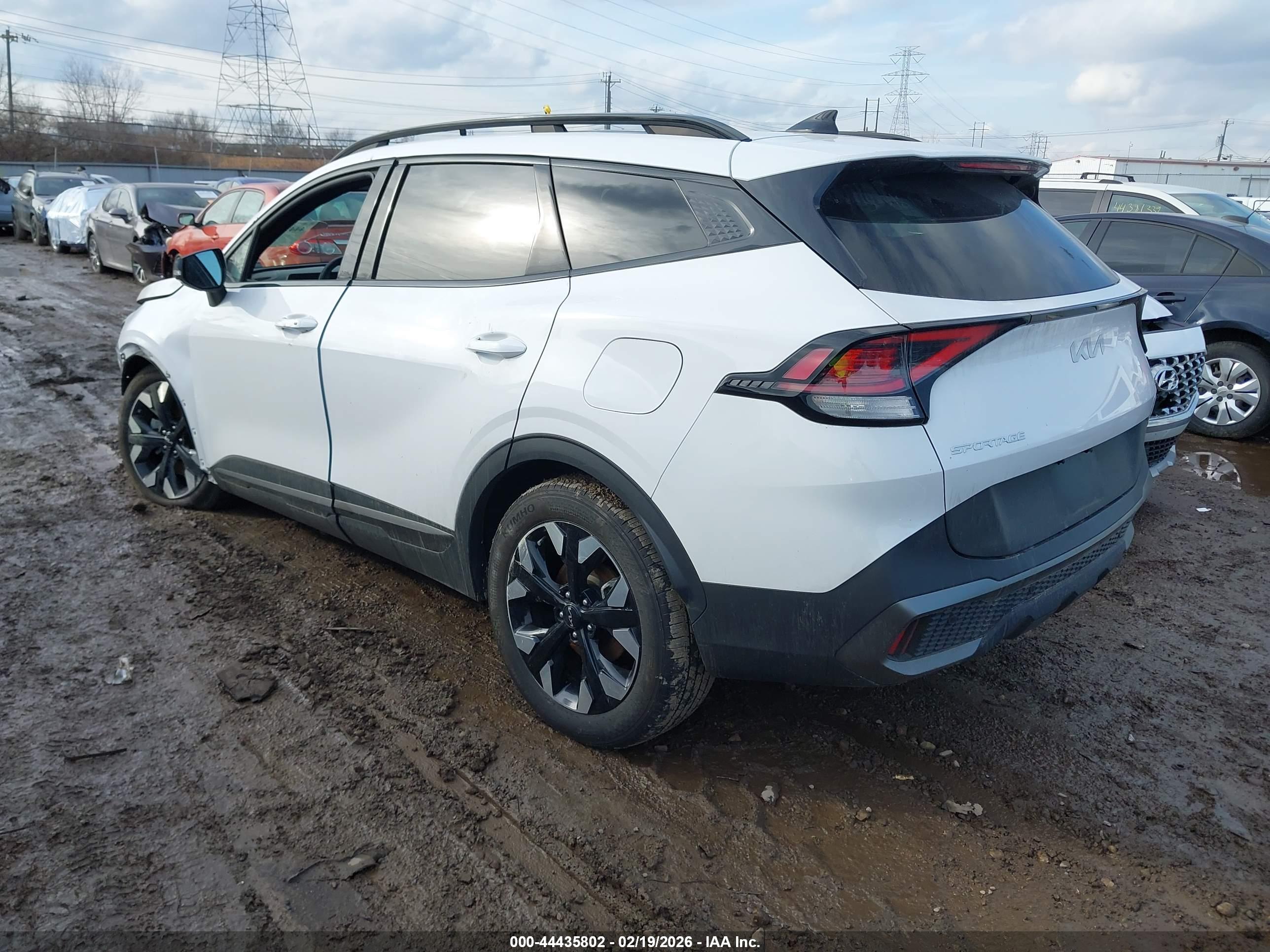 KIA SPORTAGE image 3