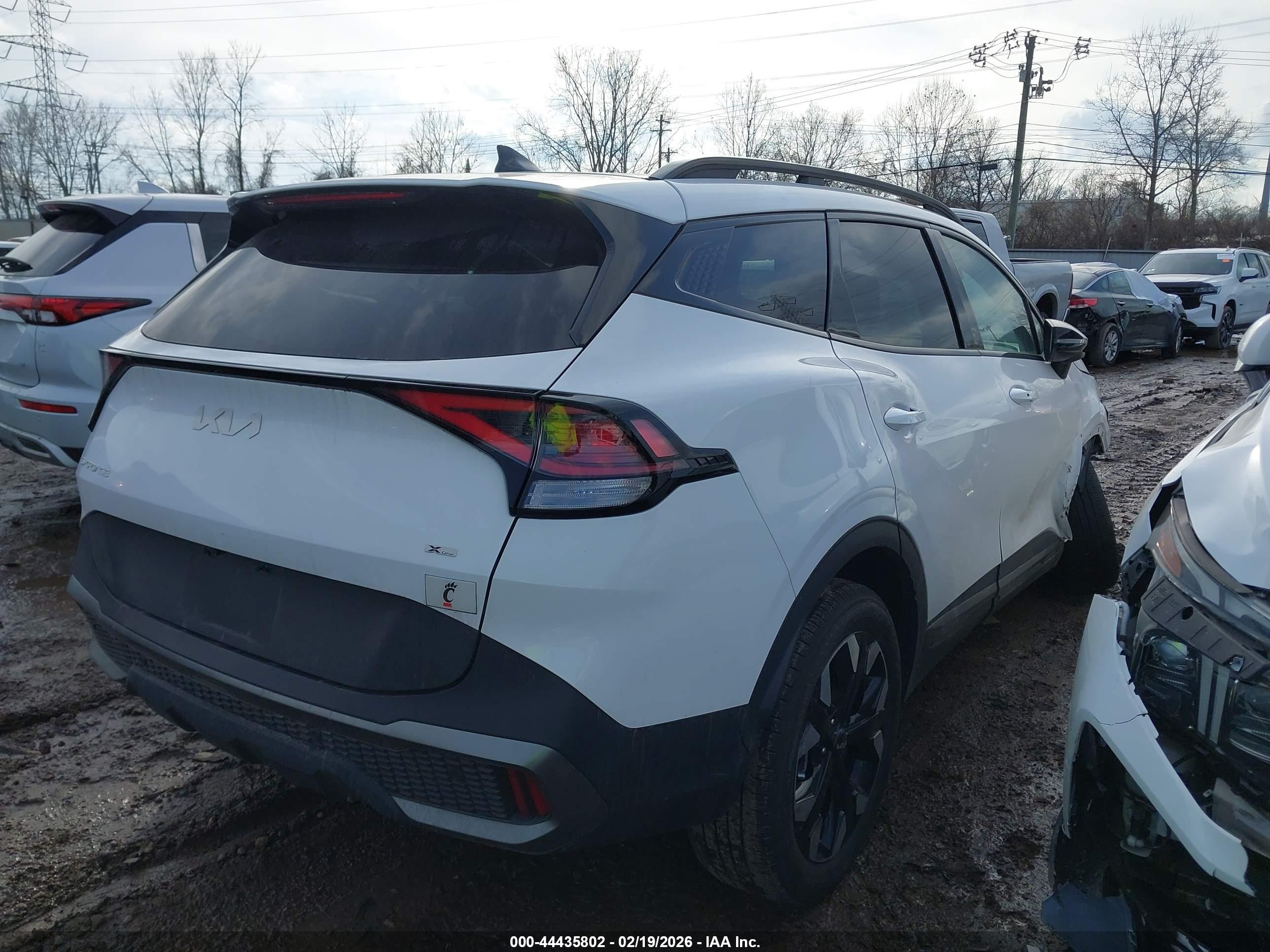 KIA SPORTAGE image 4