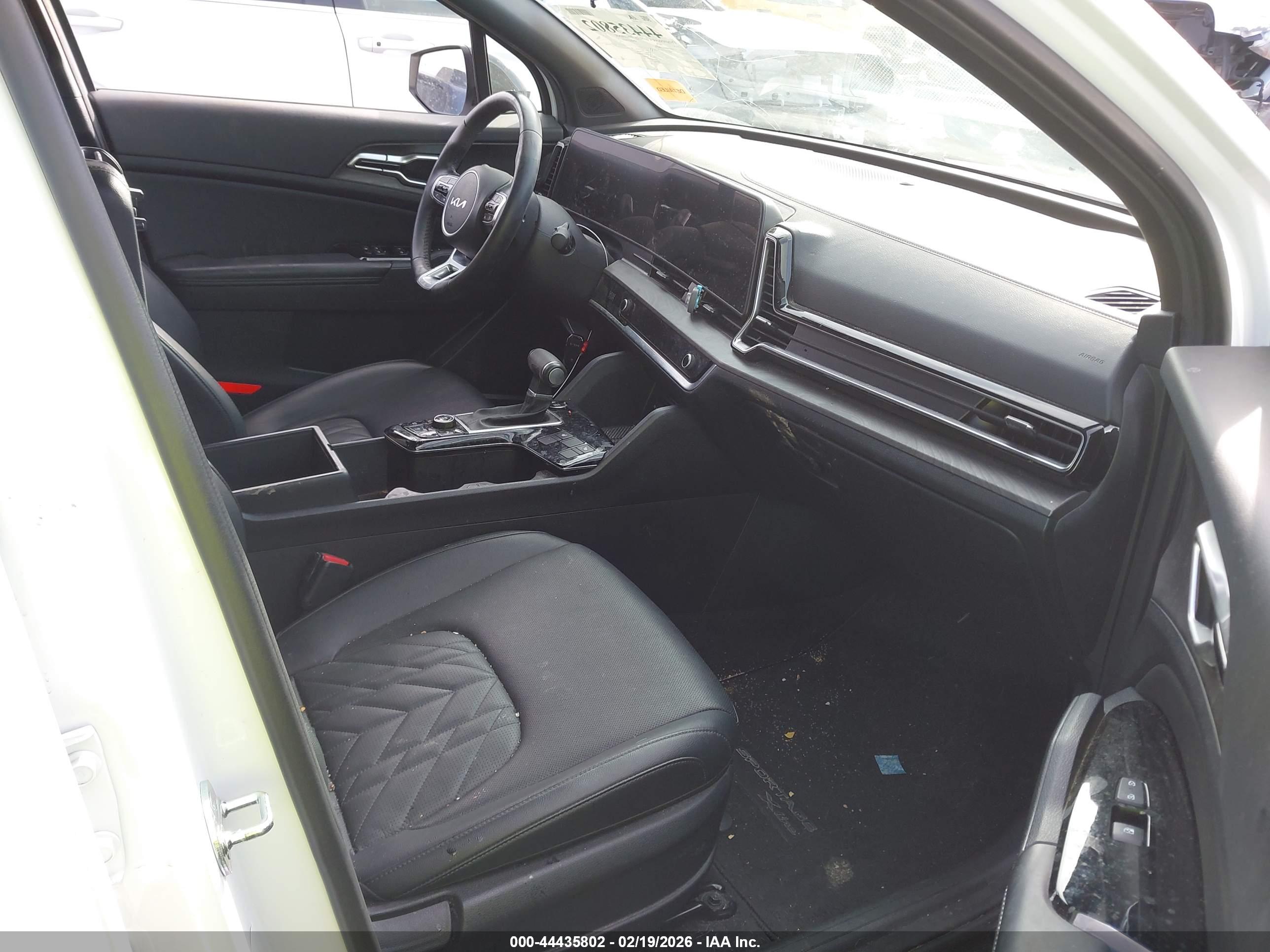 KIA SPORTAGE image 5