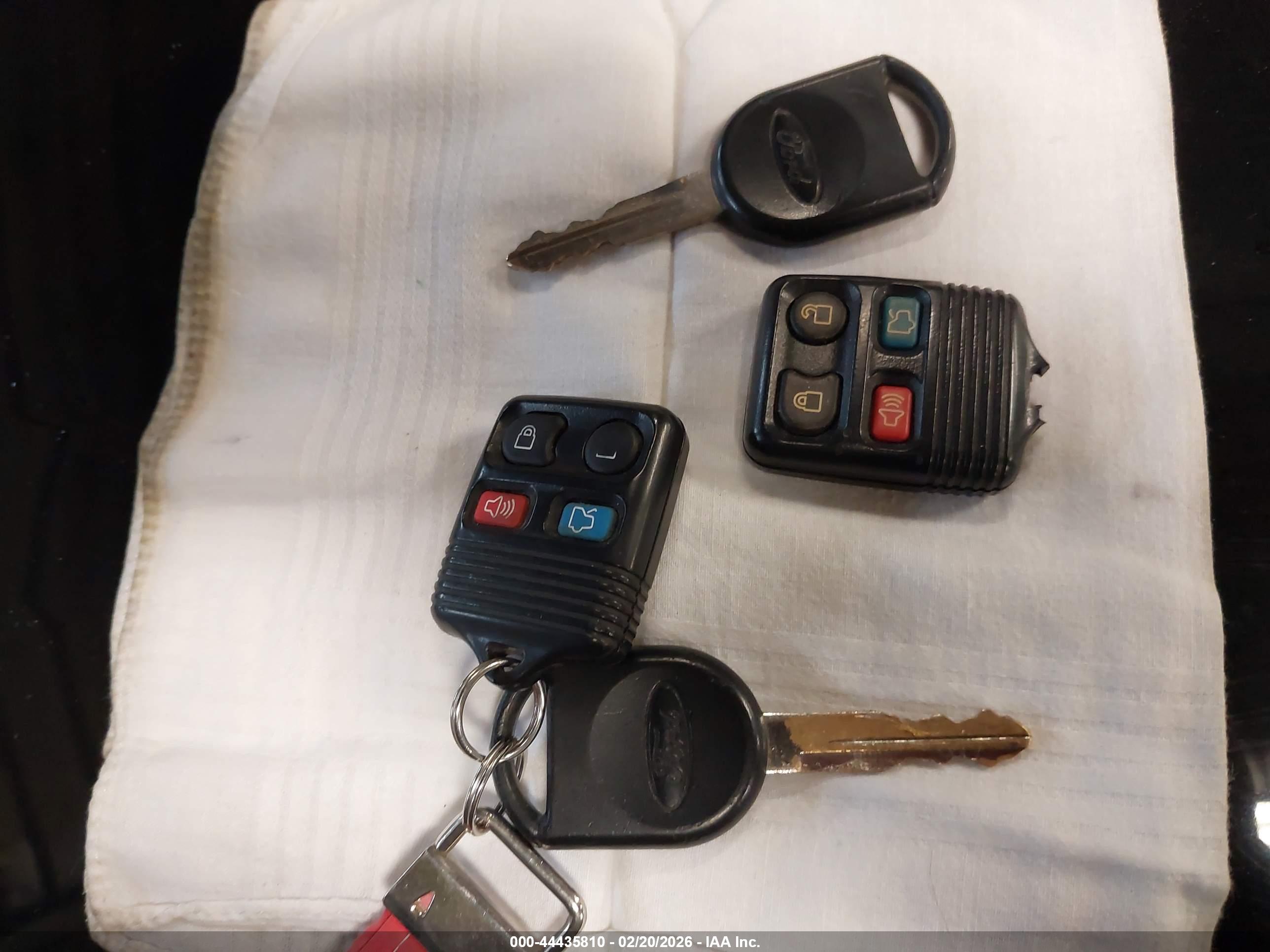 FORD FOCUS image 11