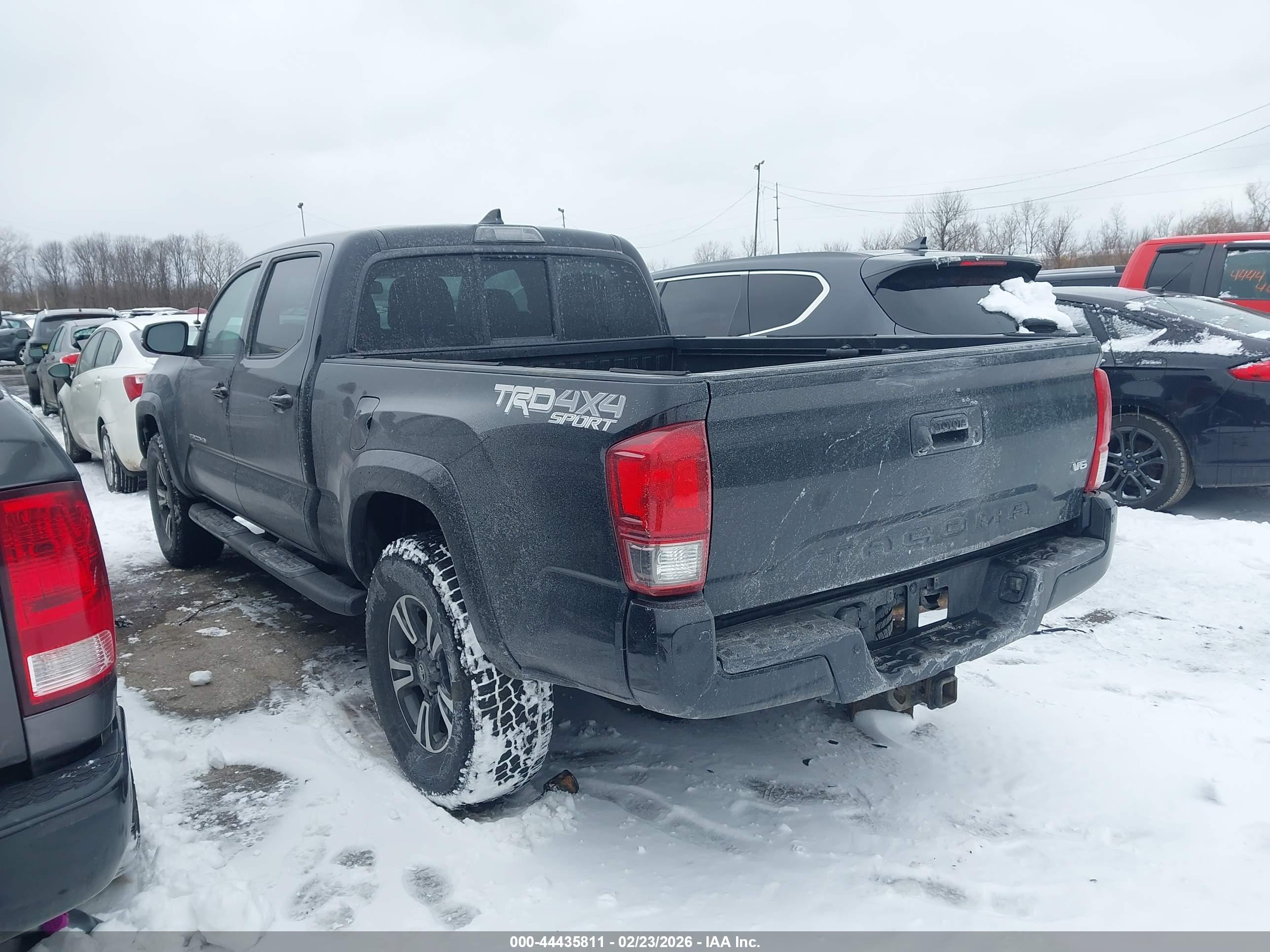 TOYOTA TACOMA image 3