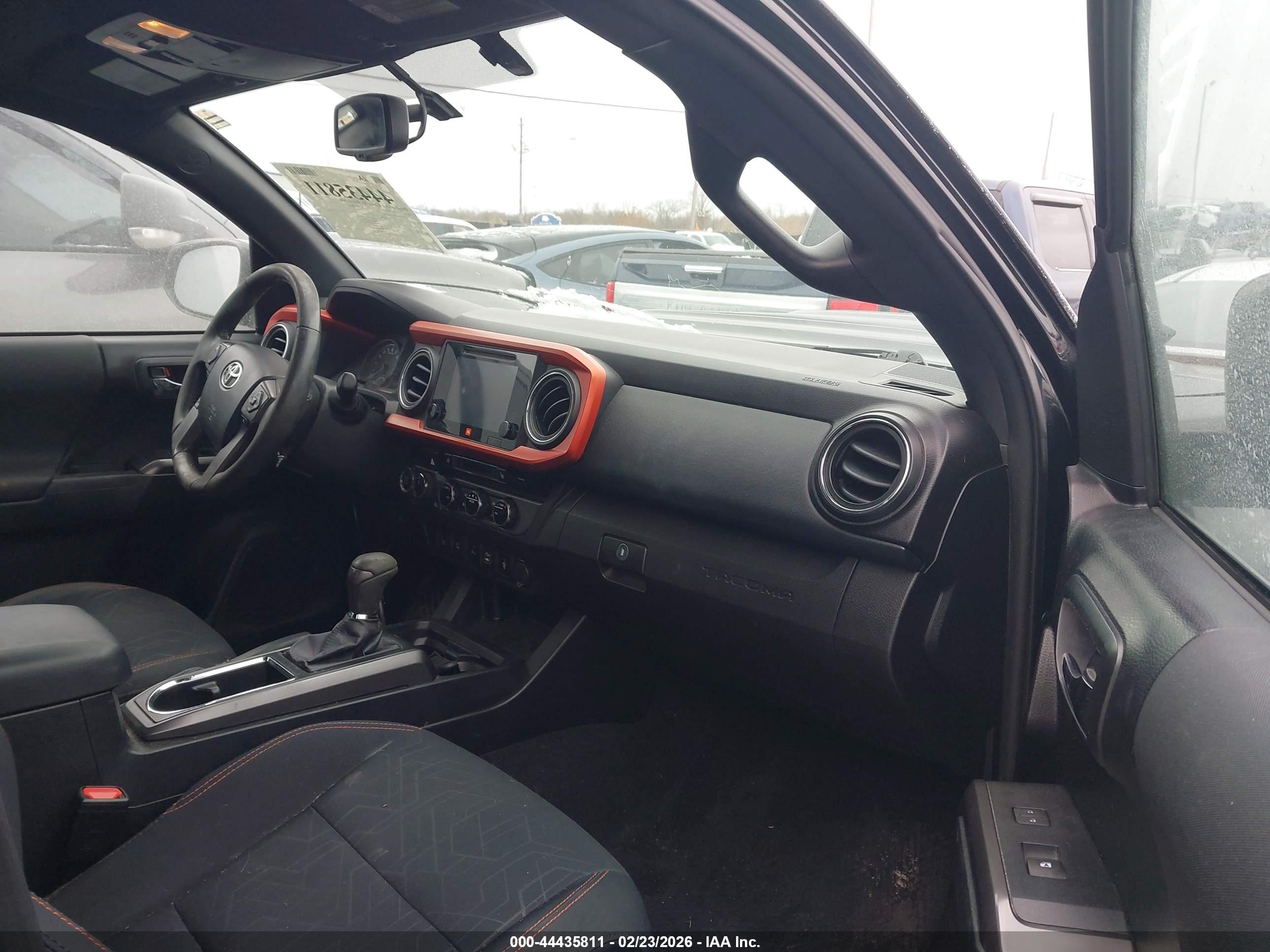 TOYOTA TACOMA image 5
