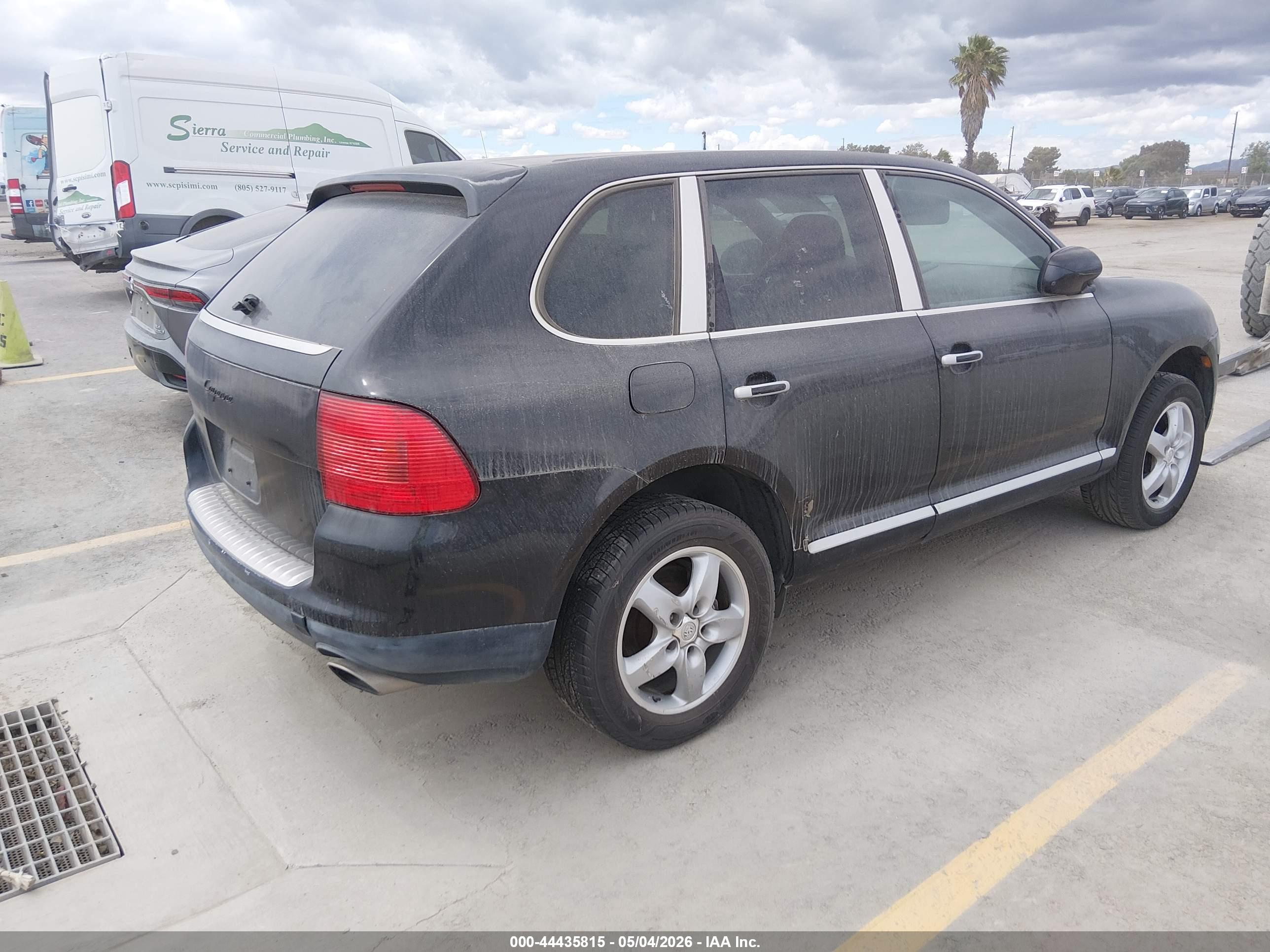 PORSCHE CAYENNE image 4