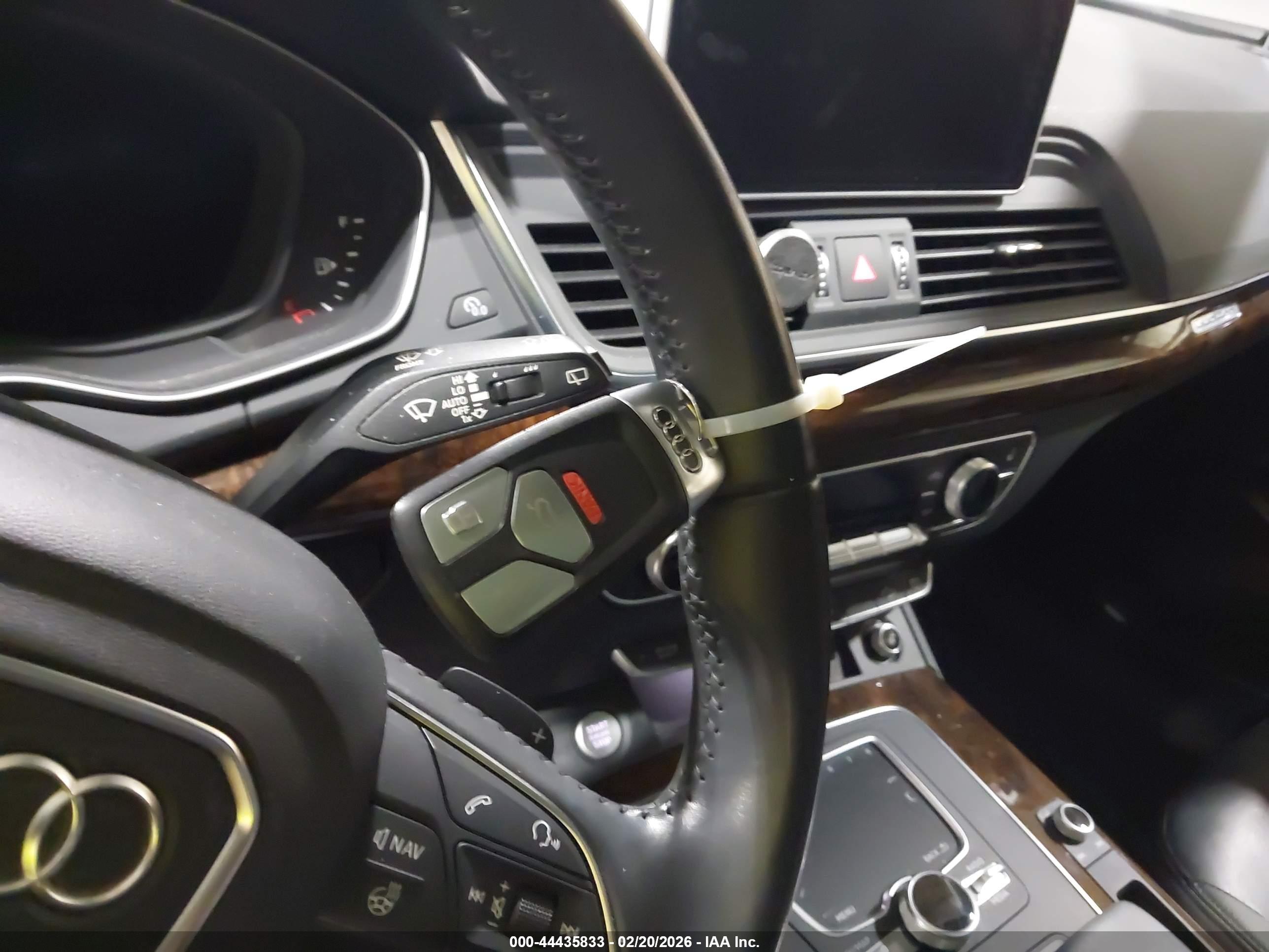 AUDI Q5 image 11