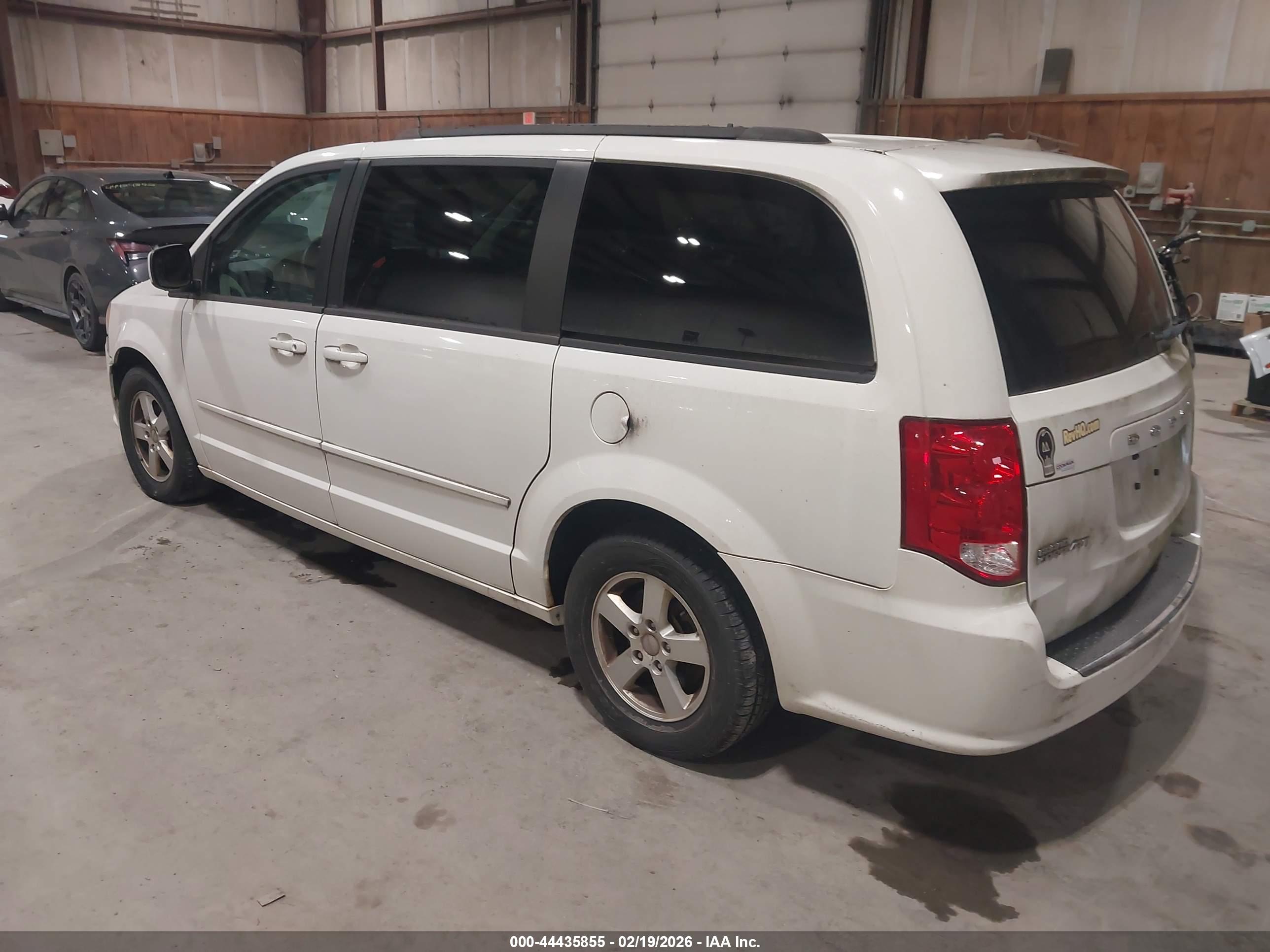 DODGE GRAND image 3