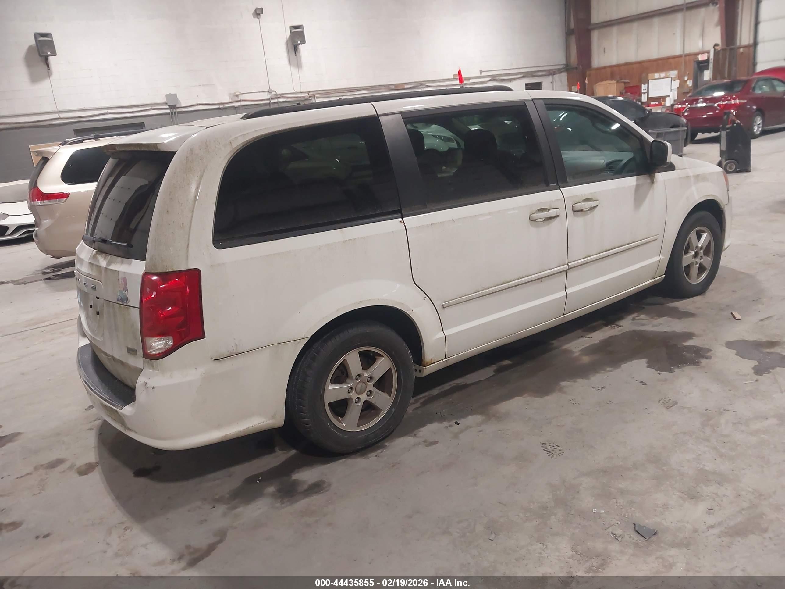 DODGE GRAND image 4
