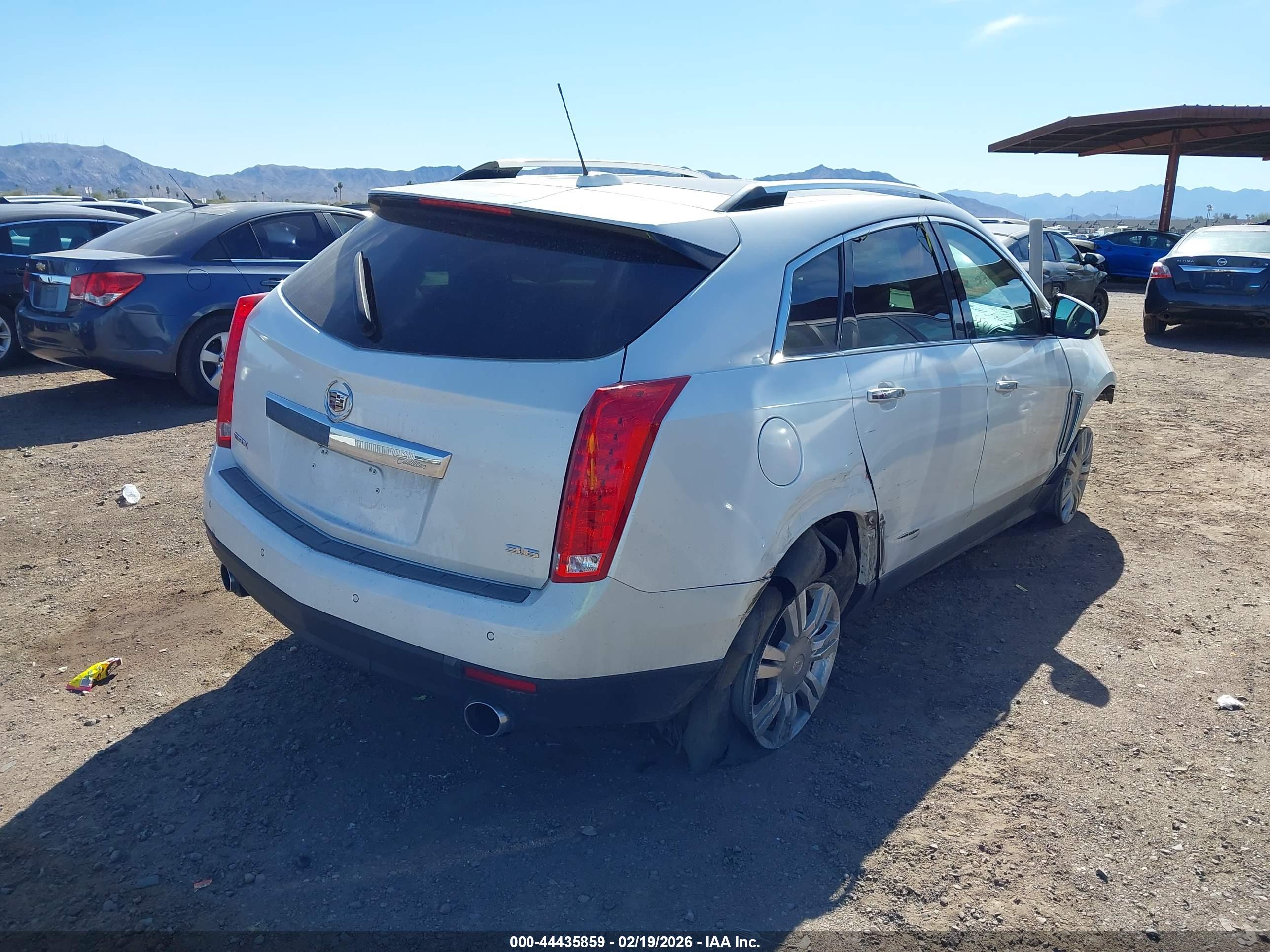 CADILLAC SRX image 4