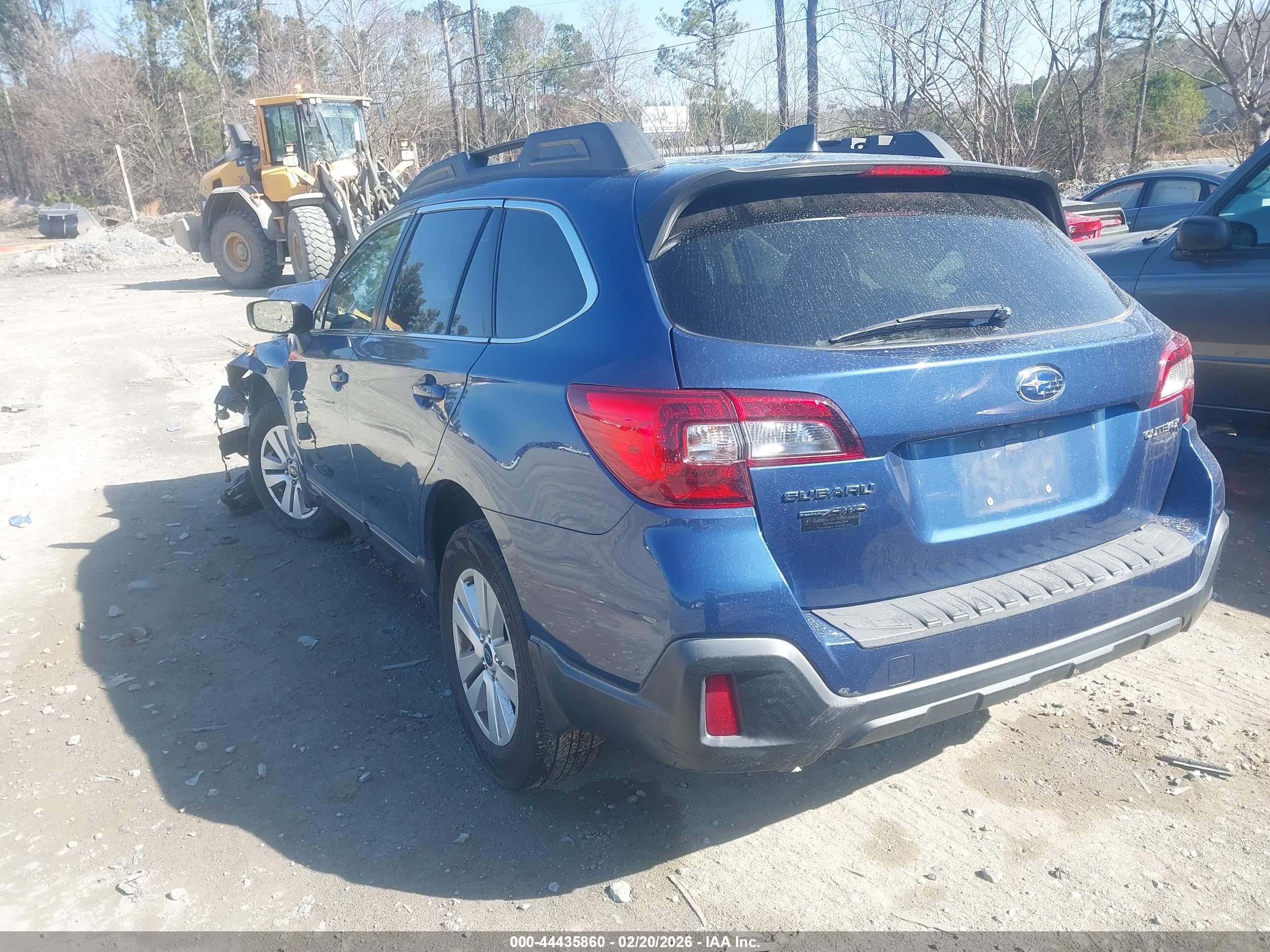 SUBARU OUTBACK image 3