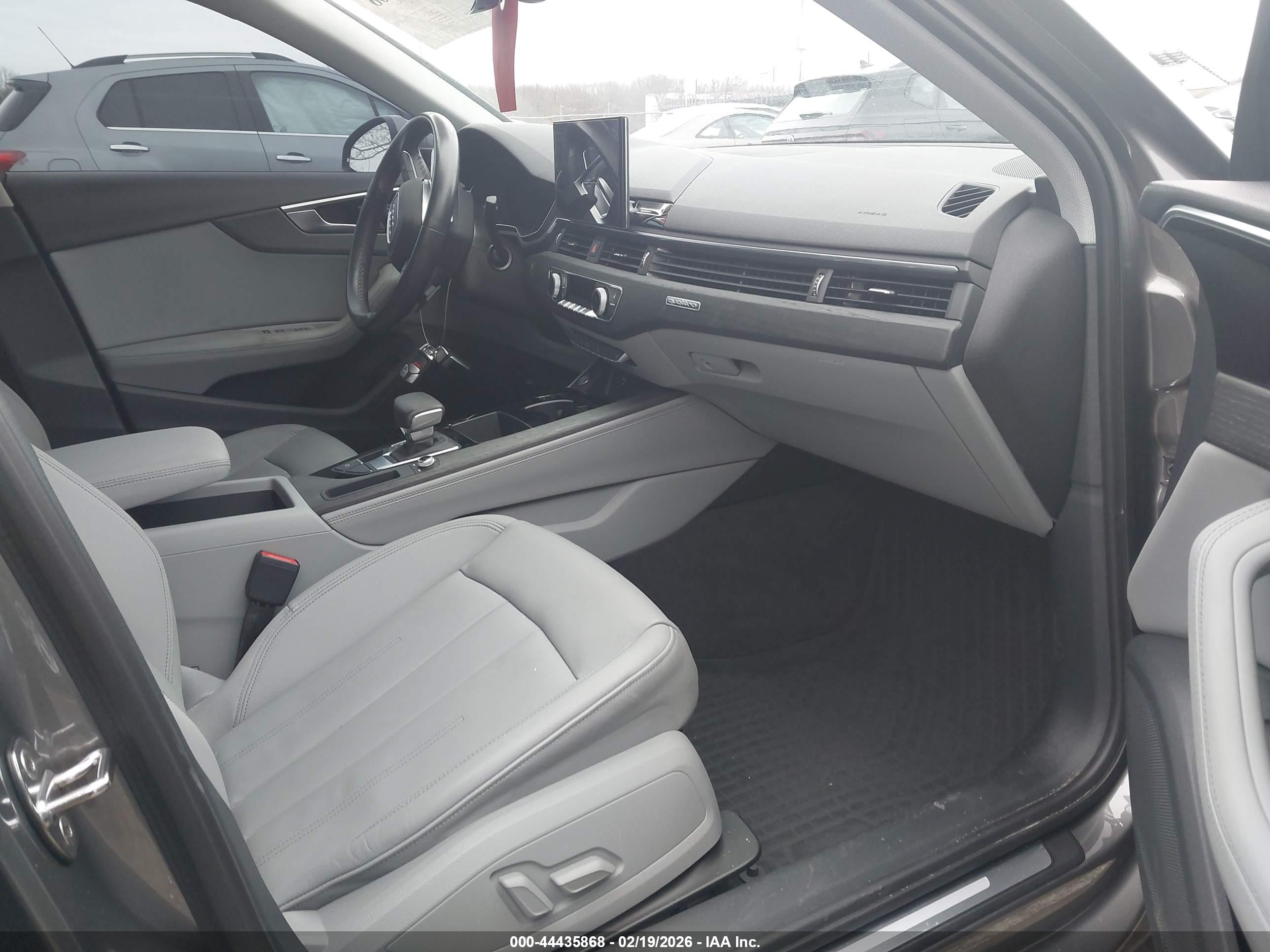 AUDI A4 image 5