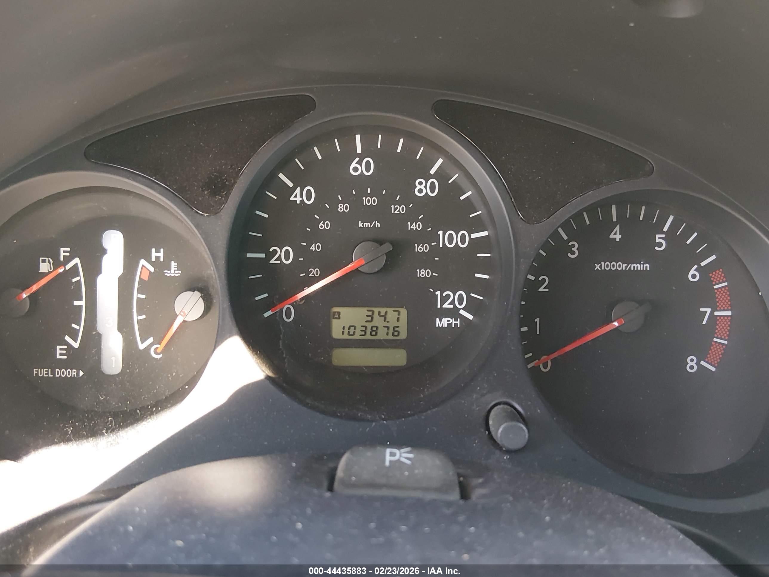 SUBARU FORESTER image 7