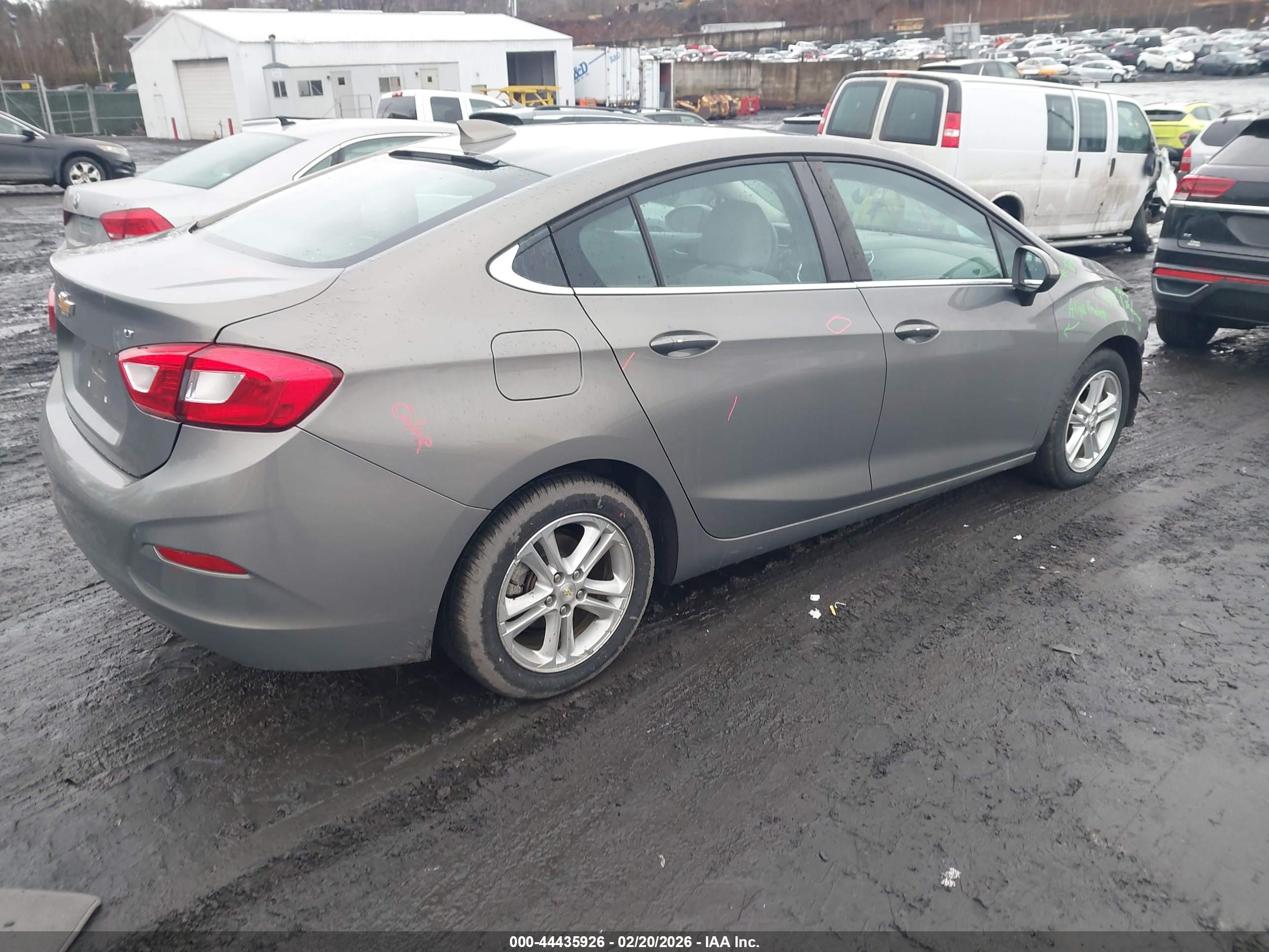CHEVROLET CRUZE image 4