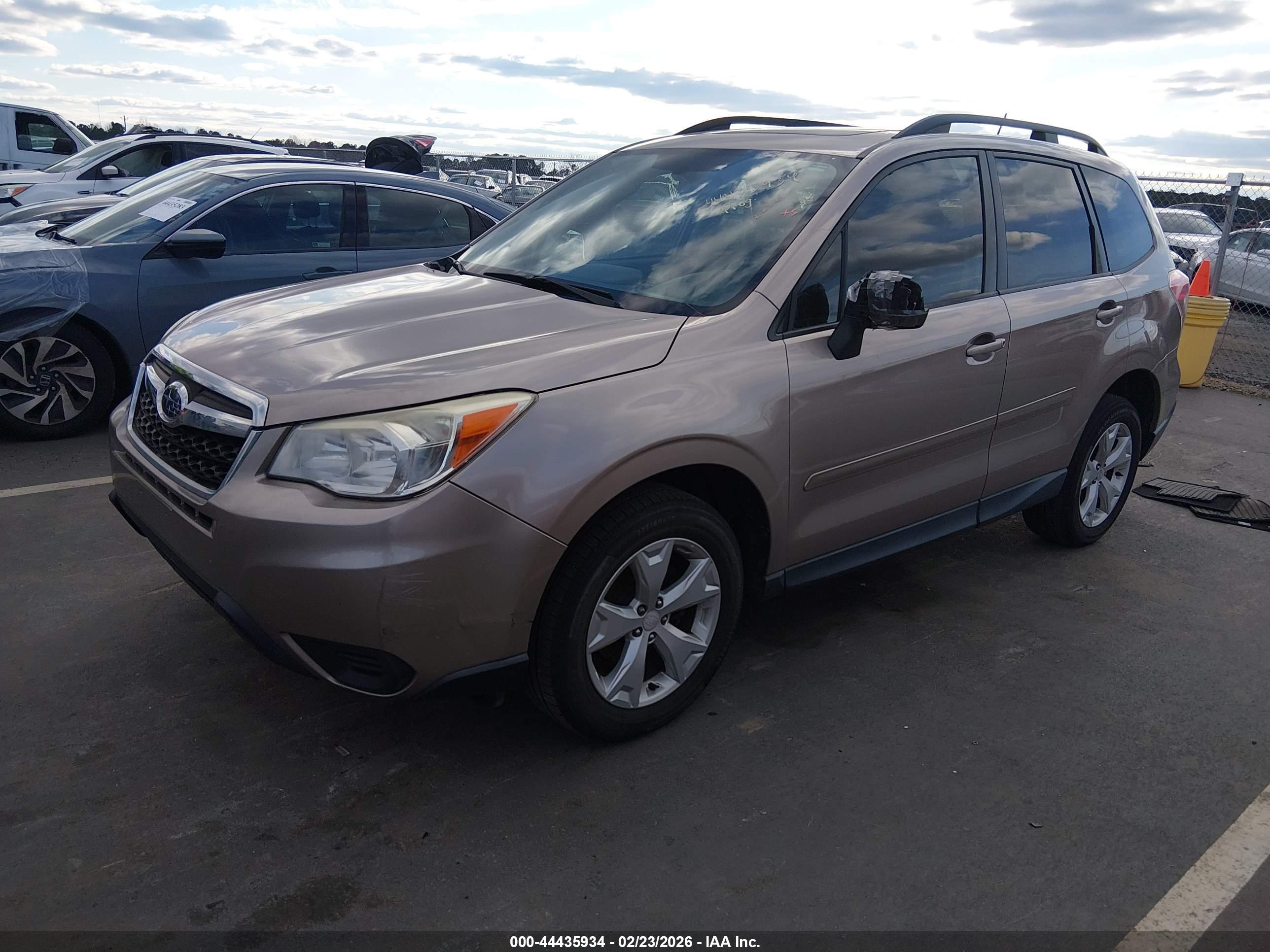 SUBARU FORESTER image 2